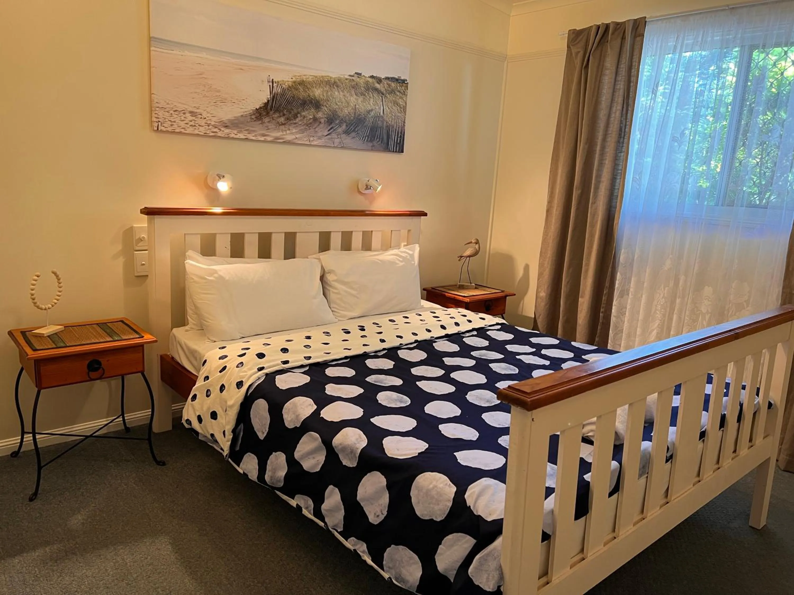 Bedroom, Bed in Colonial Village Resort