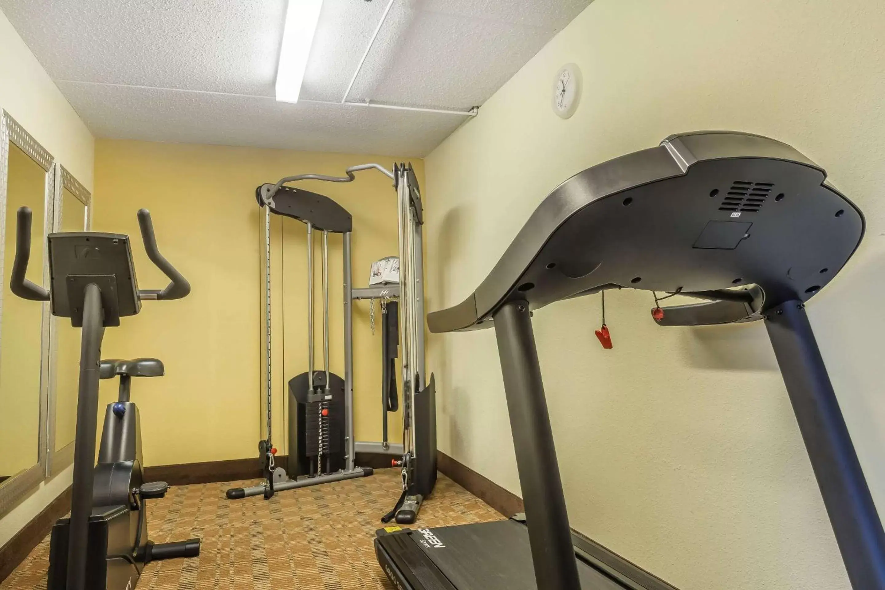 Fitness centre/facilities, Fitness Center/Facilities in Quality Inn & Suites Harmarville