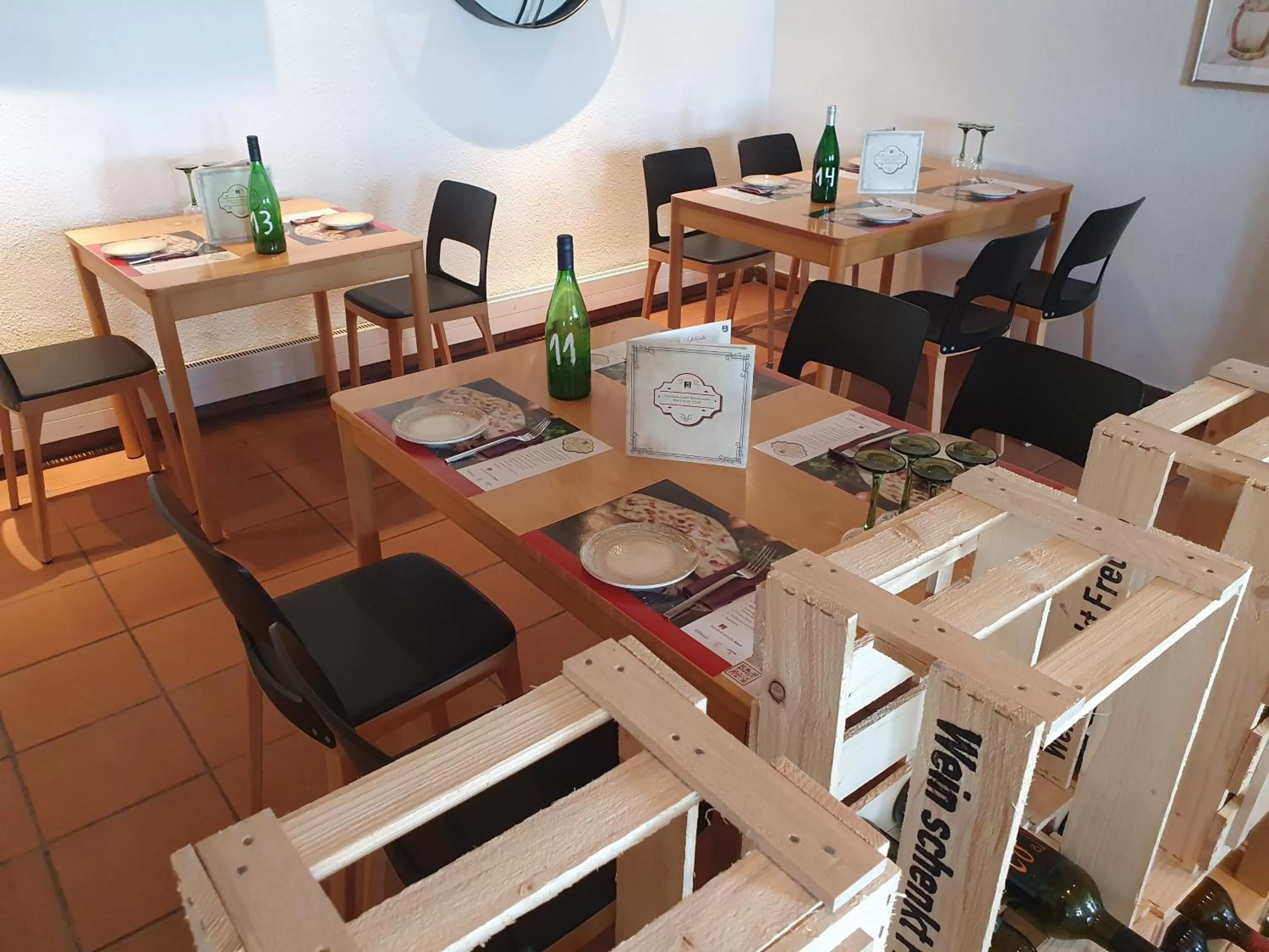 Restaurant/places to eat in Kardinal Schulte Haus