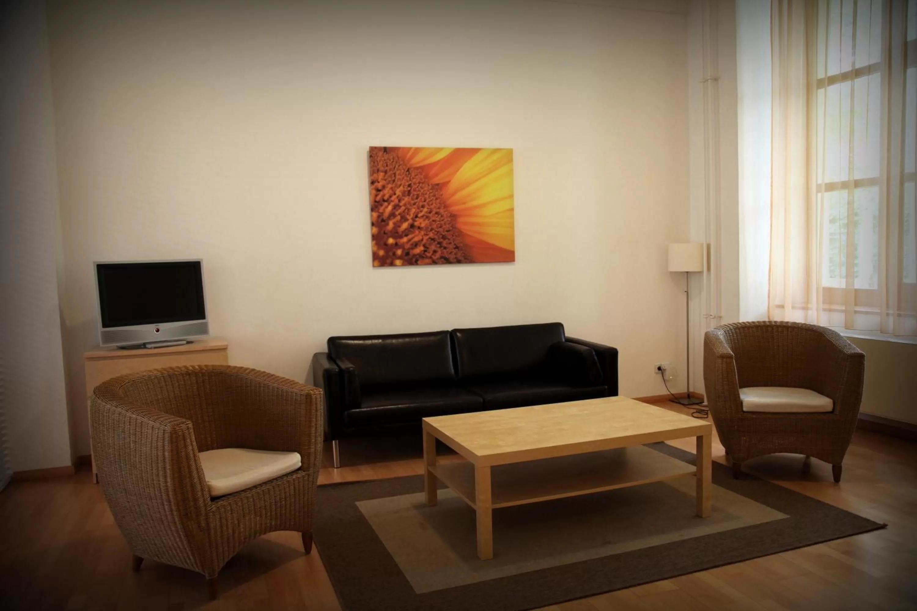 Communal lounge/ TV room in Hotel 26