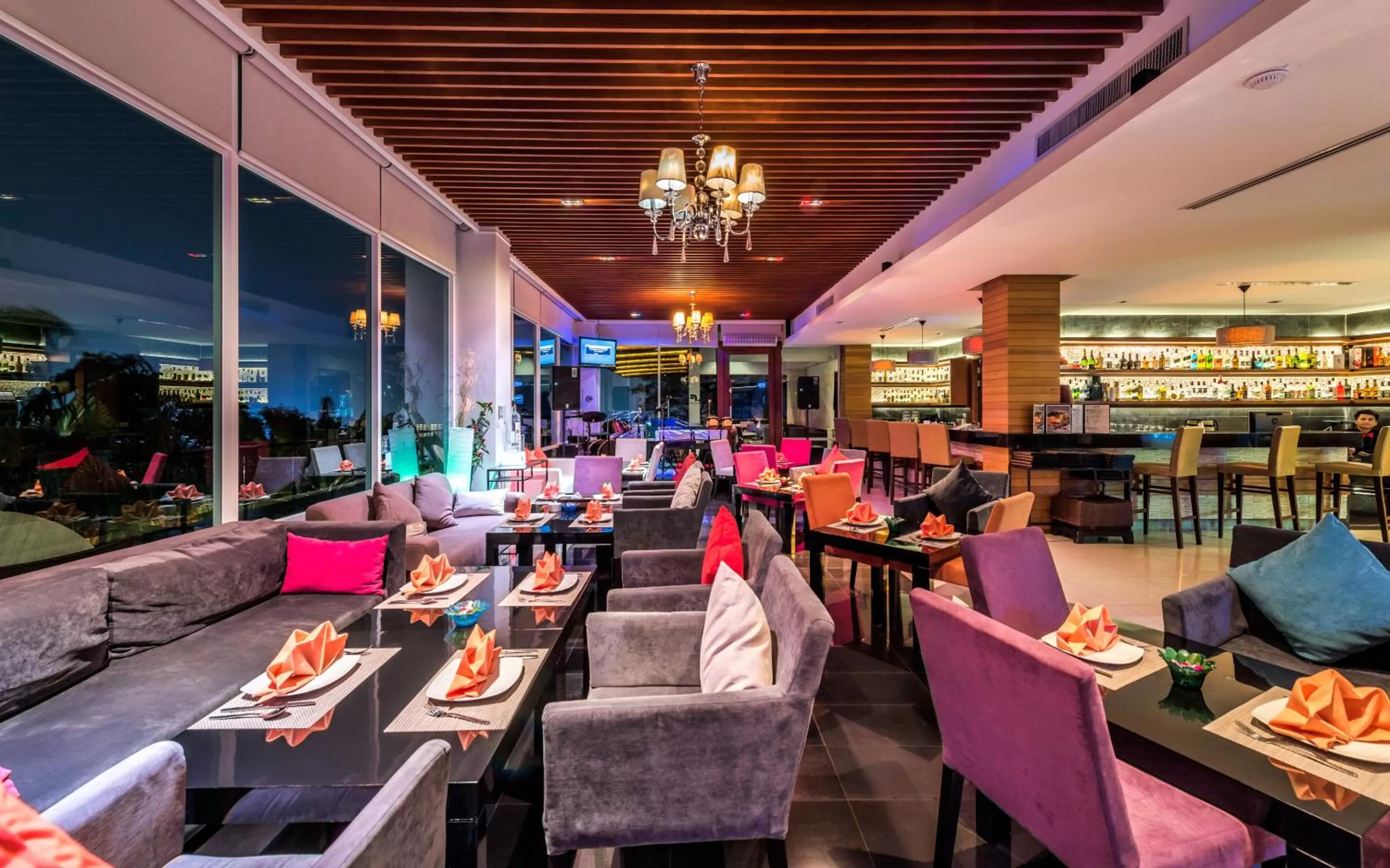 Restaurant/places to eat in Wyndham Sea Pearl Resort, Phuket