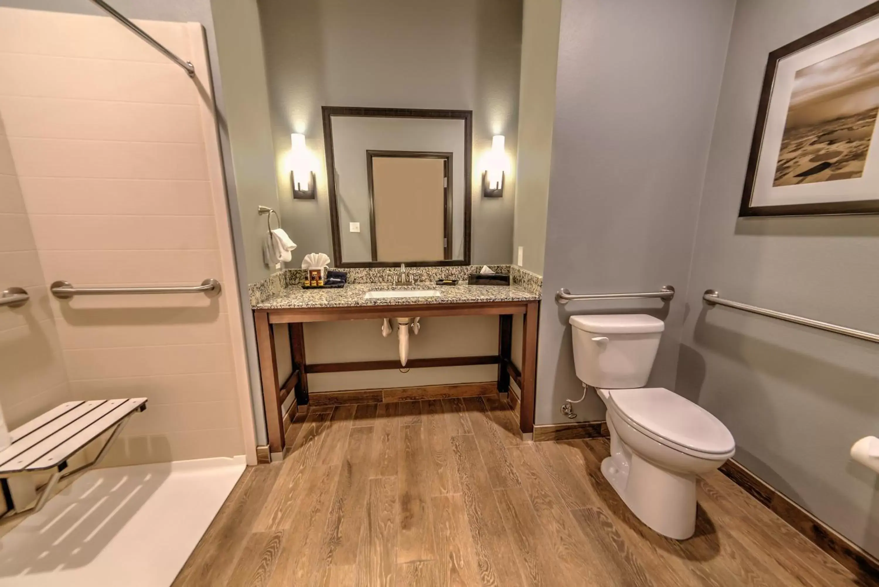 Shower, Bathroom in Best Western Plus Overland Inn