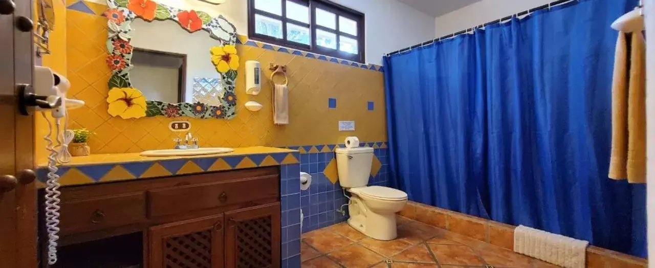 Bathroom in Hotel Playa Westfalia