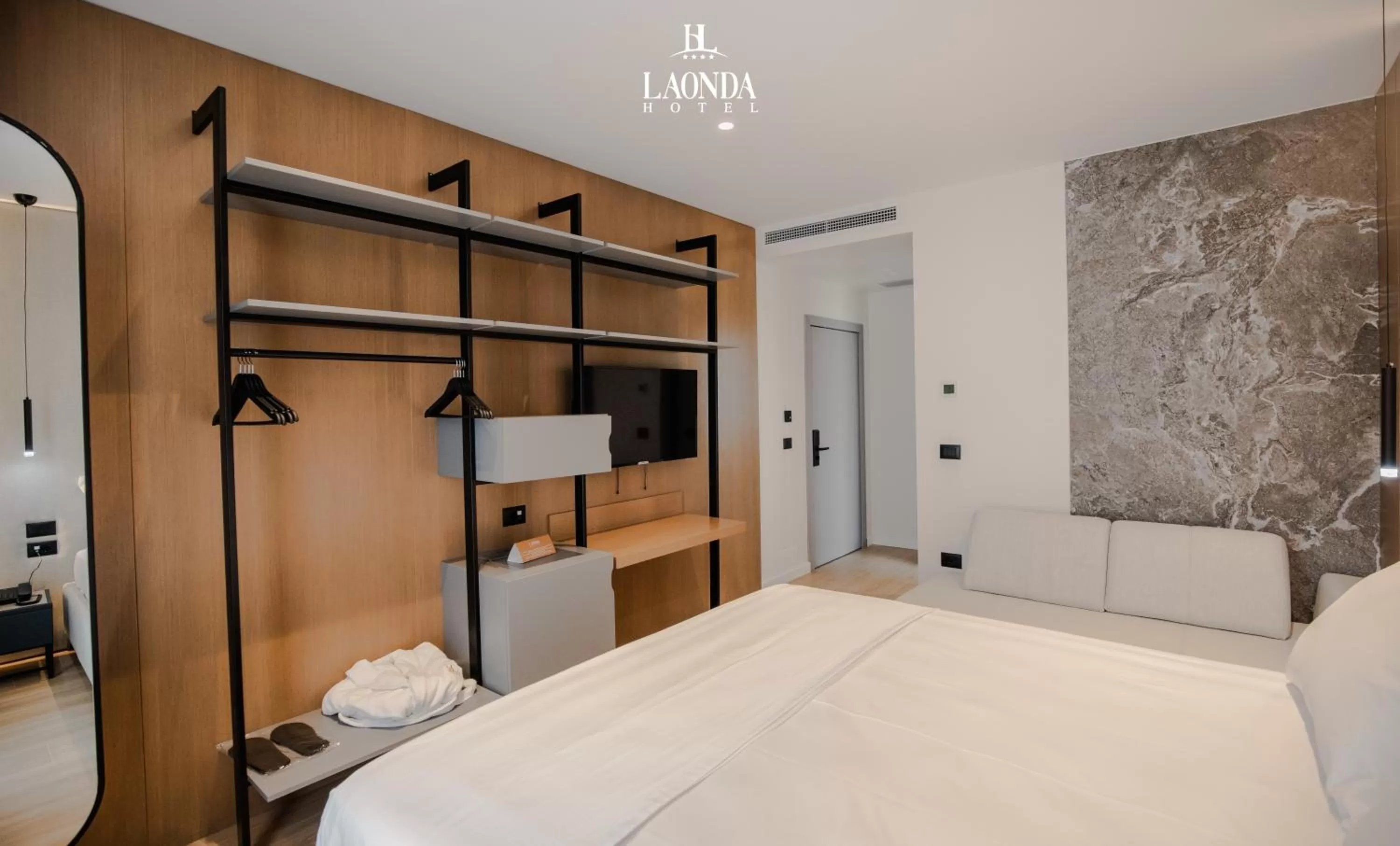 Photo of the whole room in La Onda Hotel Durres