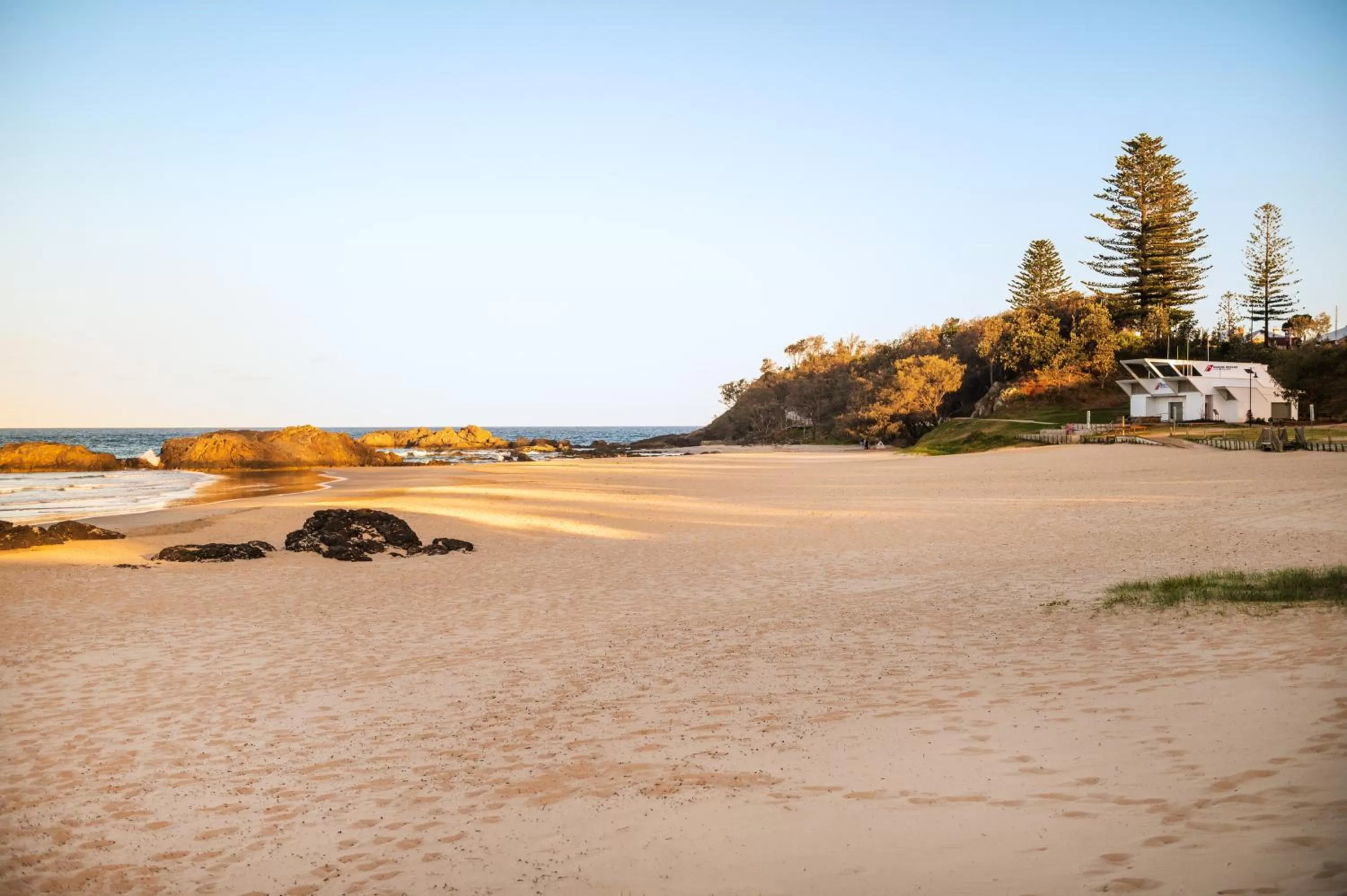 Beach in Mantra The Observatory