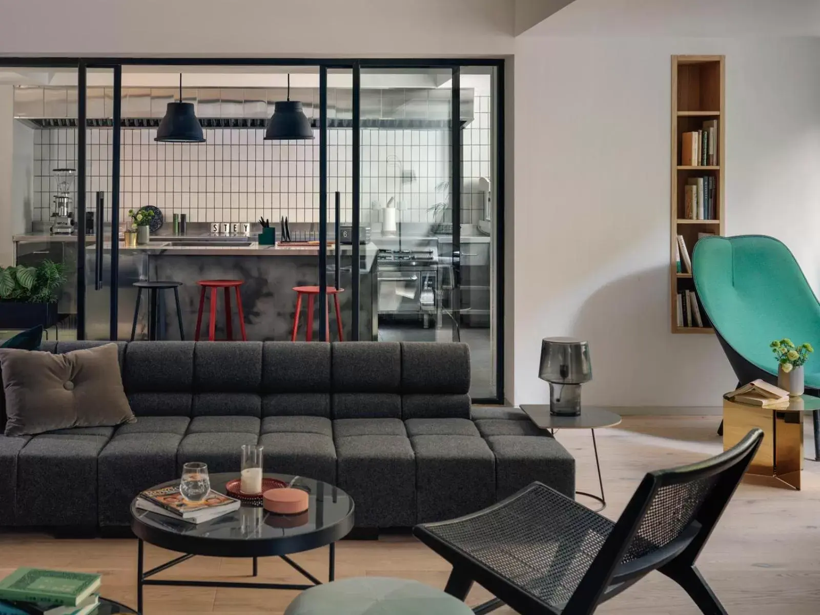 Communal lounge/ TV room, Seating Area in Stey-Wangfujing Hotel