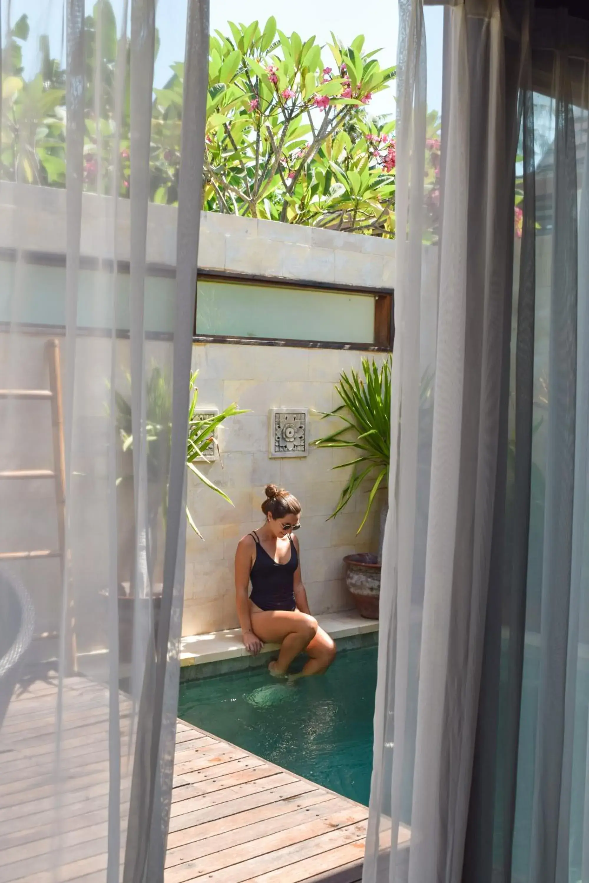 Swimming pool in Ke Rensia Private Pool Villas Gili Air