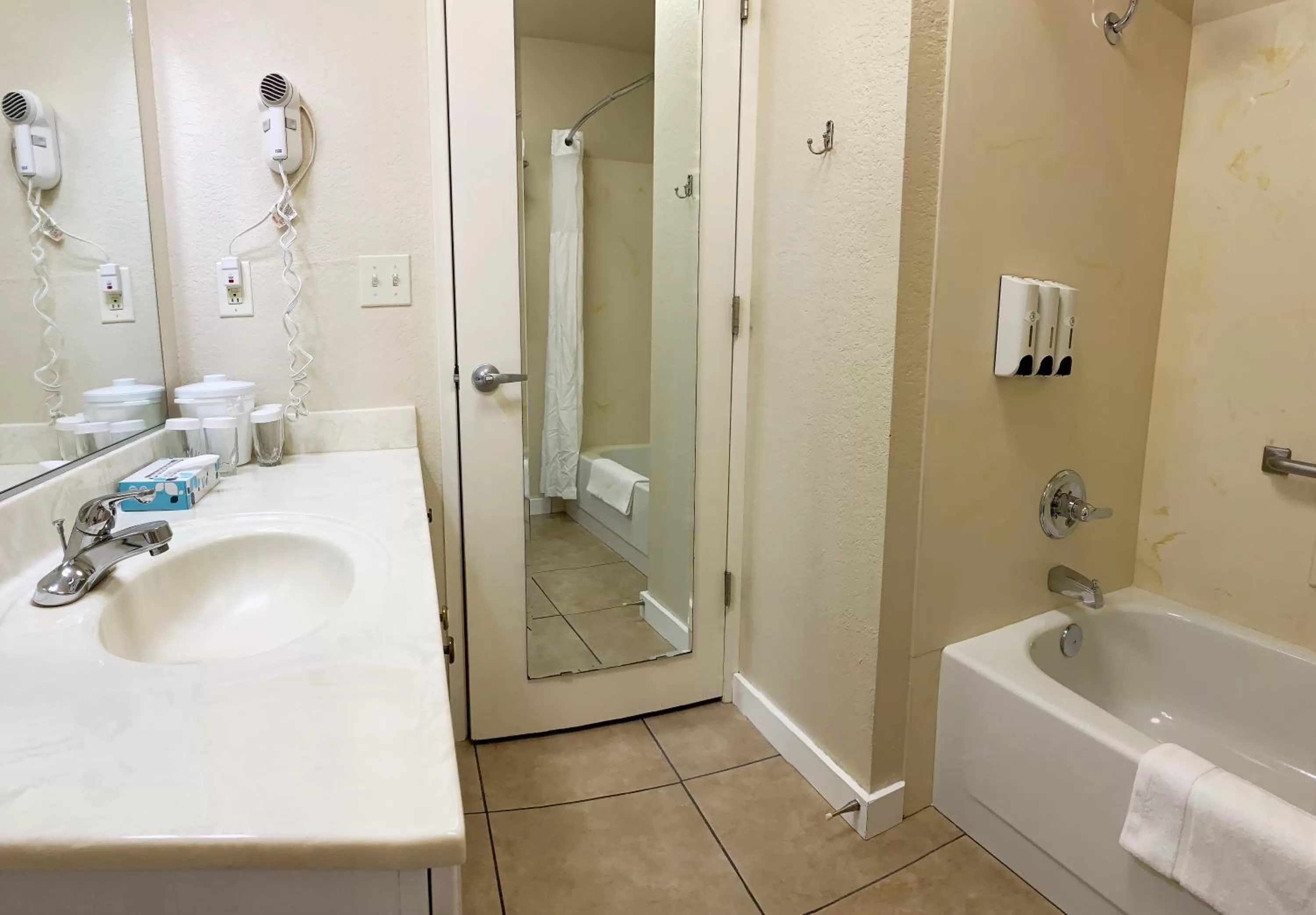 Bathroom in Stratford Inn