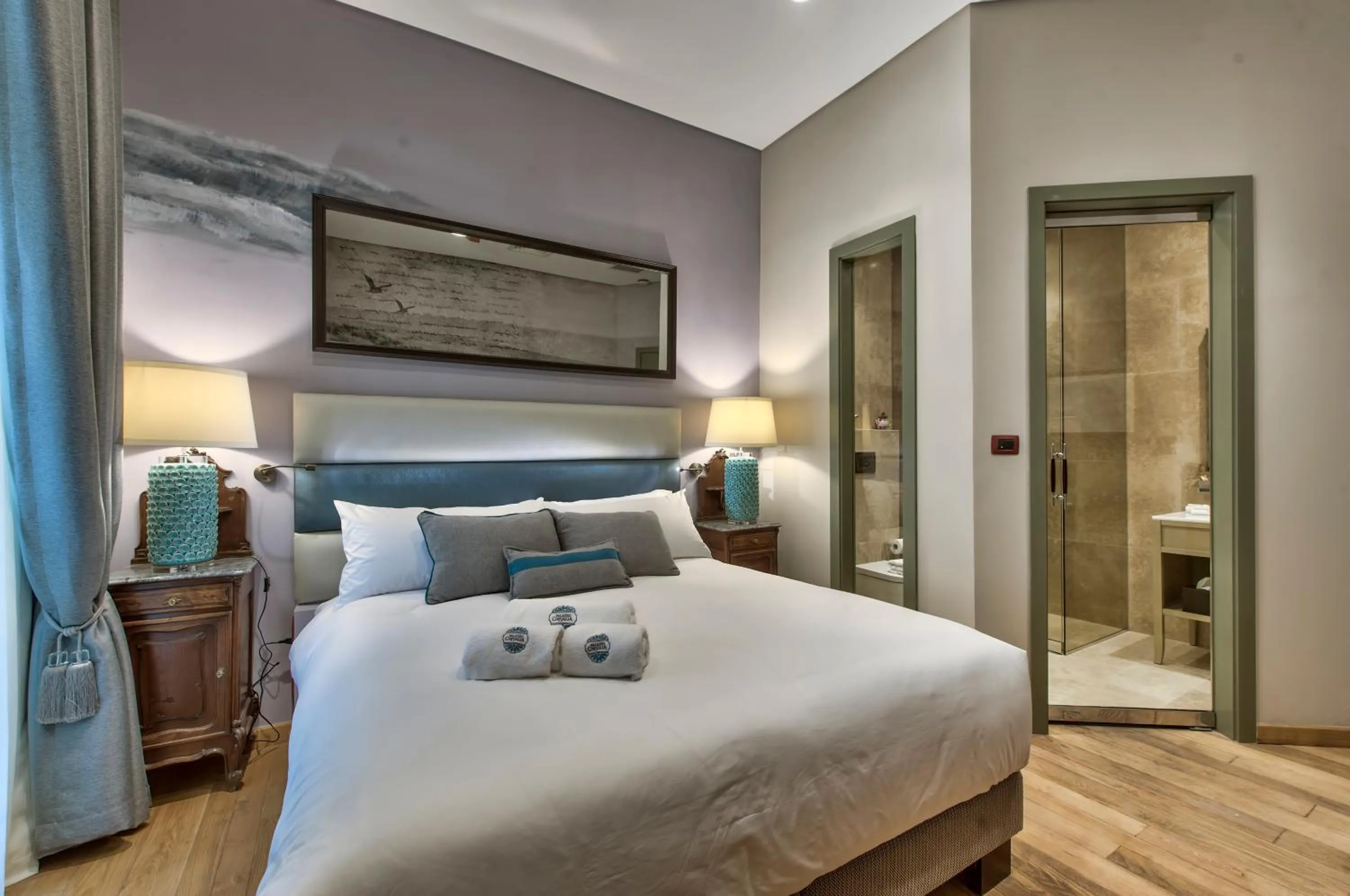 Photo of the whole room, Bed in Palazzo Consiglia - IK Collection