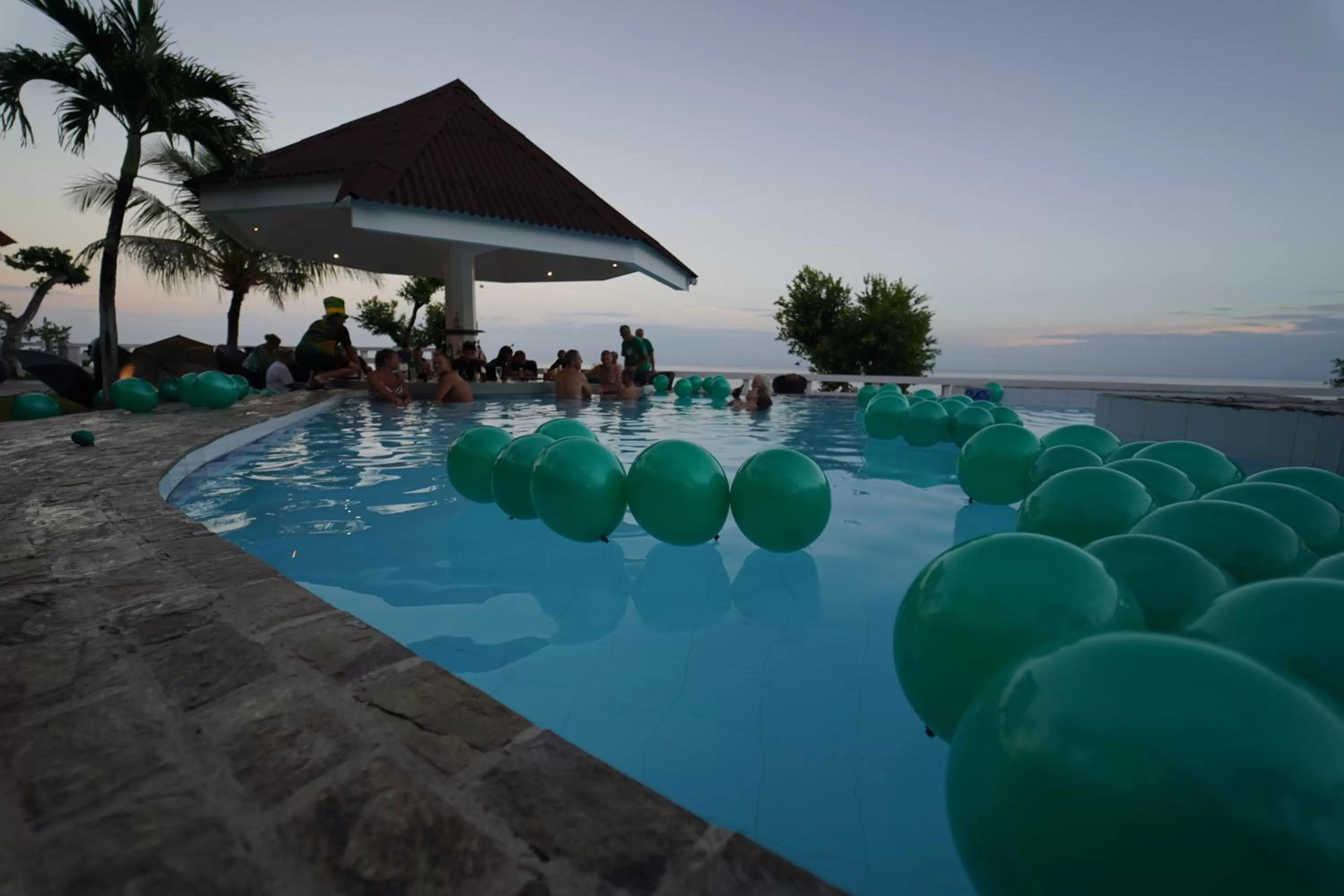 Swimming pool in Cliffside Resort