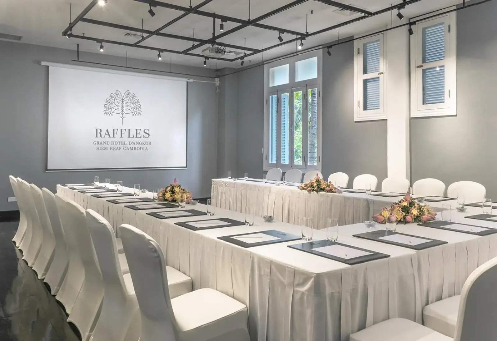 Meeting/conference room in Raffles Grand Hotel d'Angkor