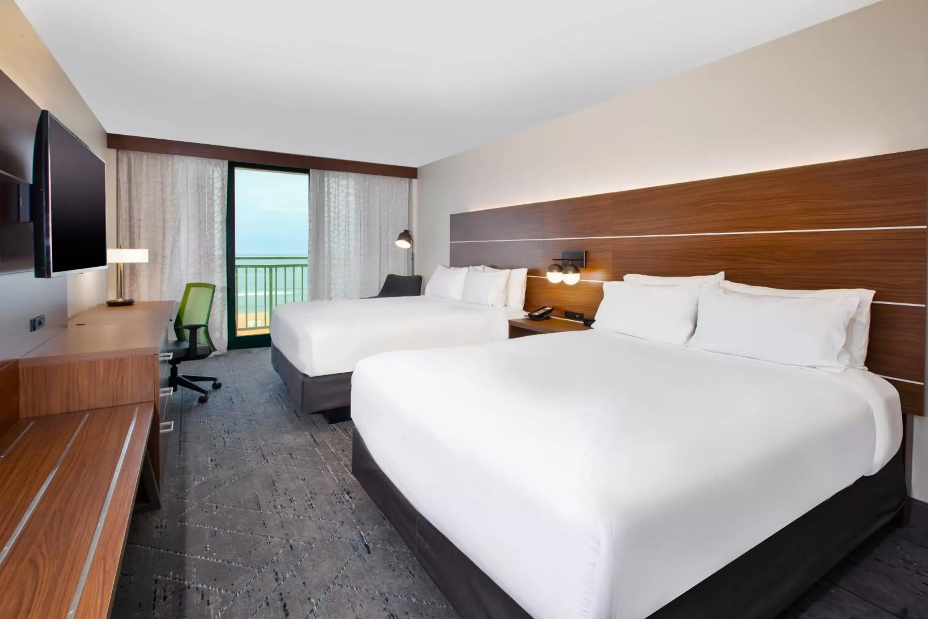 Photo of the whole room, Bed in Holiday Inn Express Hotel & Suites Virginia Beach Oceanfront, an IHG Hotel
