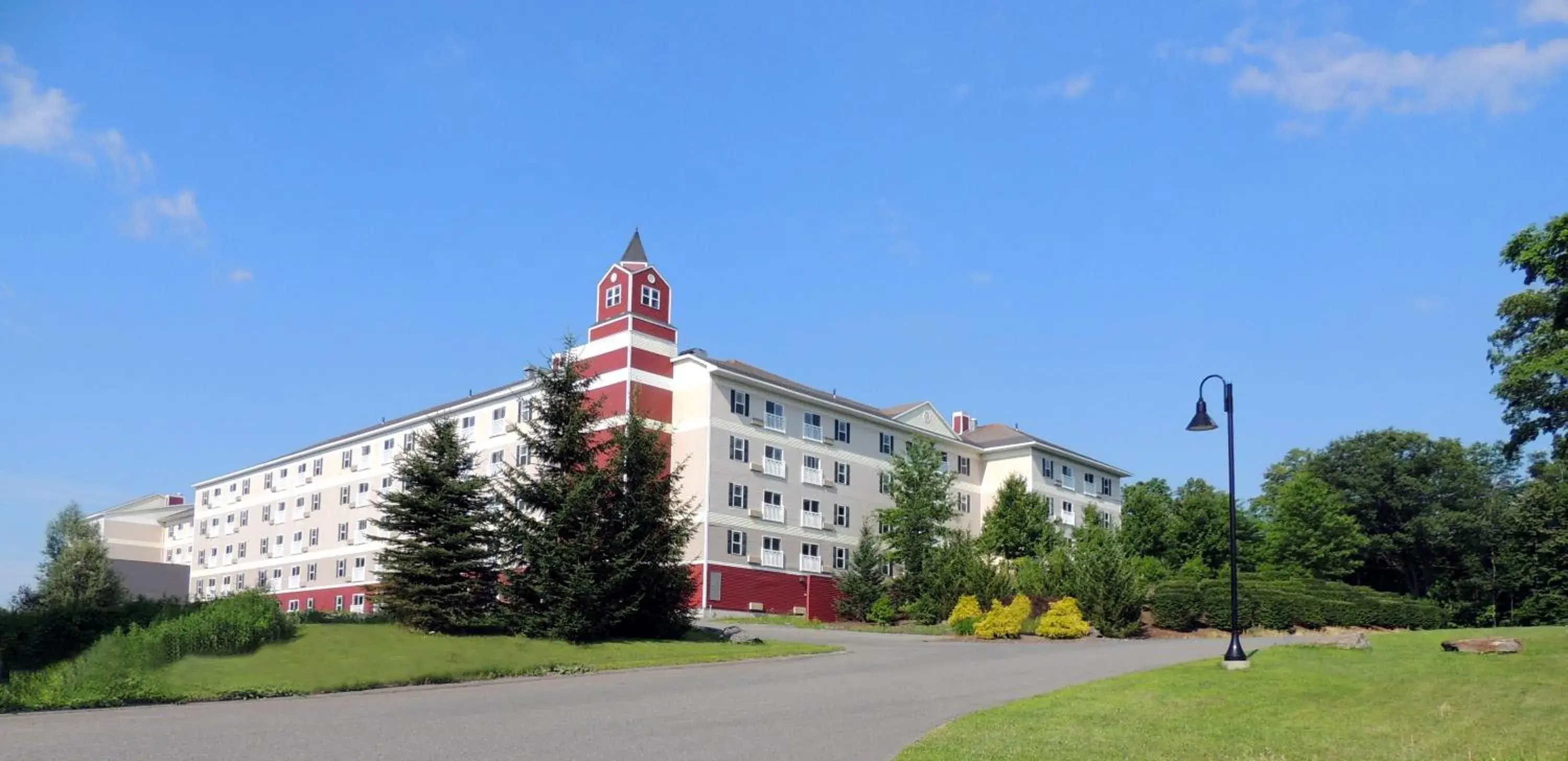 Neighbourhood, Property Building in Berkshire Mountain Lodge