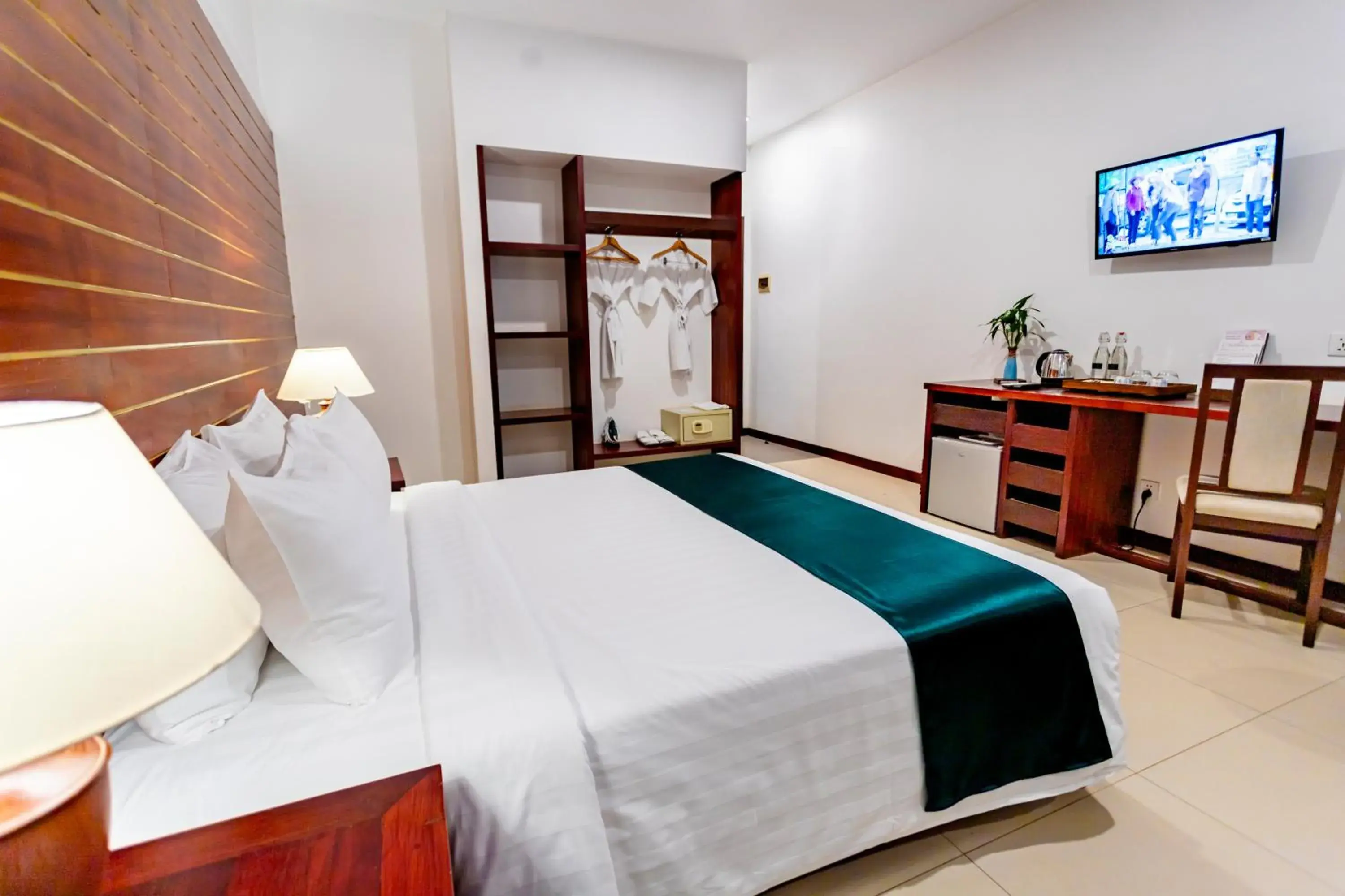 Floor plan, Bed in Green Amazon Residence Hotel
