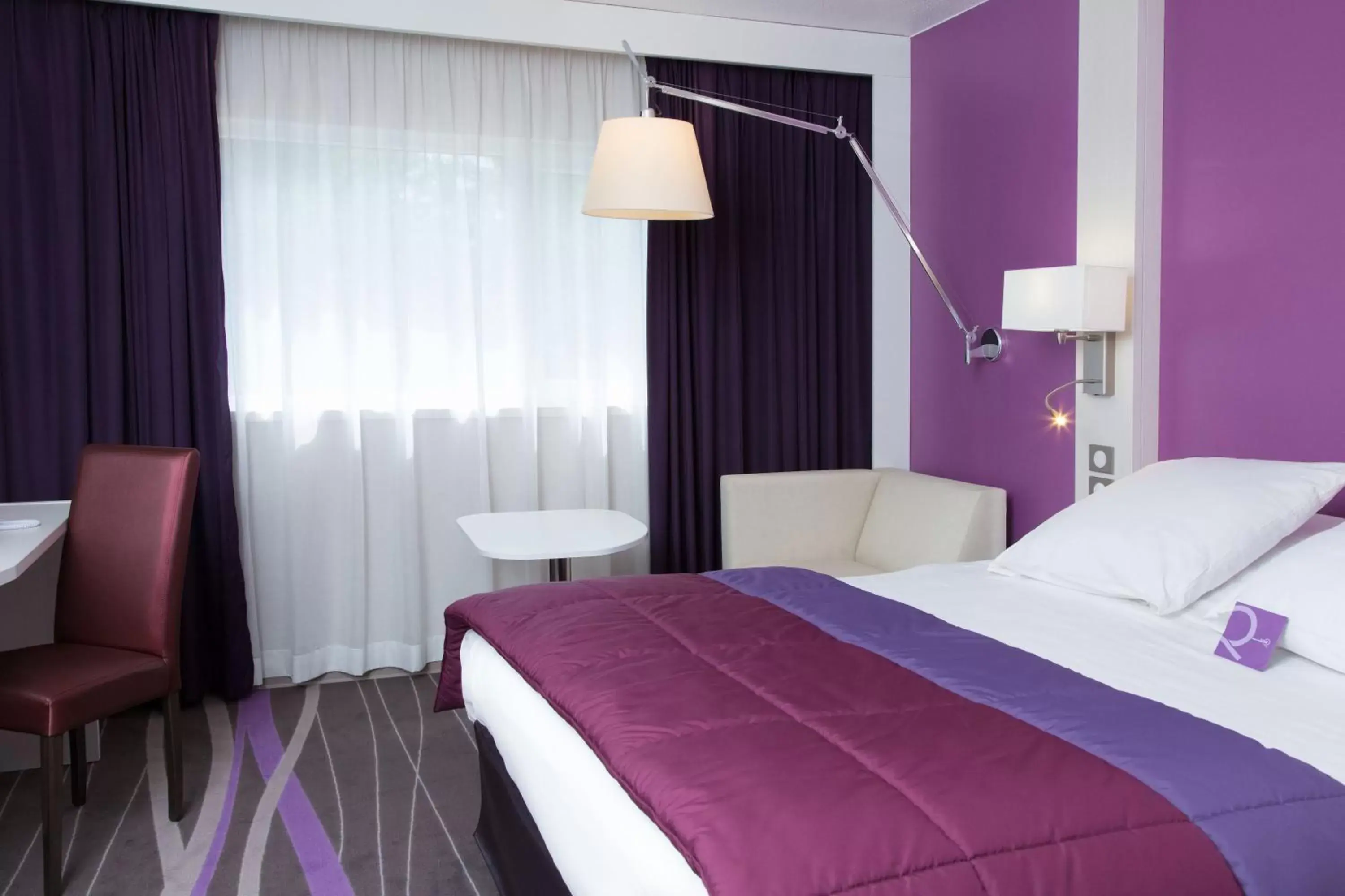 Photo of the whole room, Bed in Mercure Strasbourg Aéroport