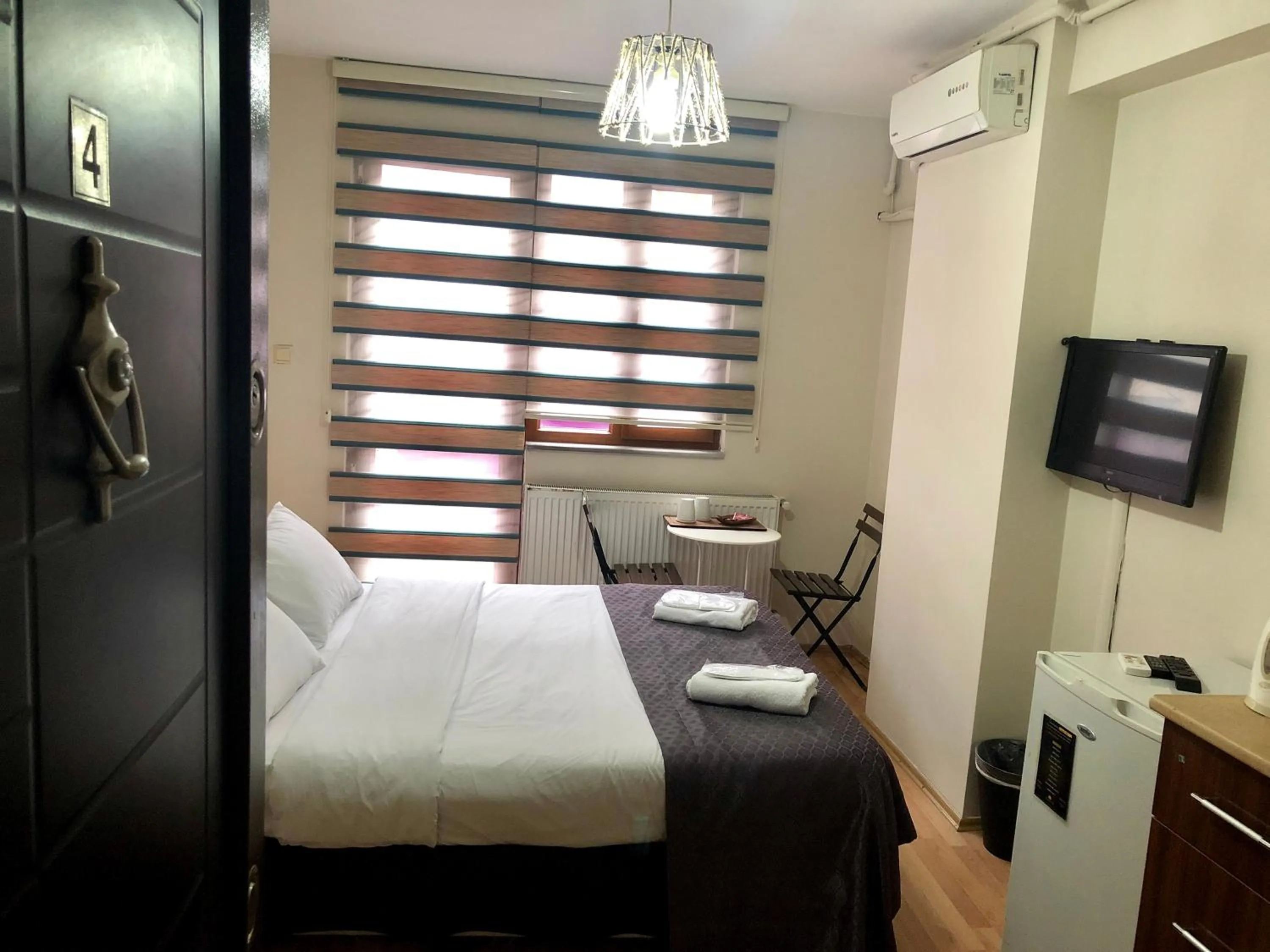 Photo of the whole room, Bed in Centre Suites Taksim