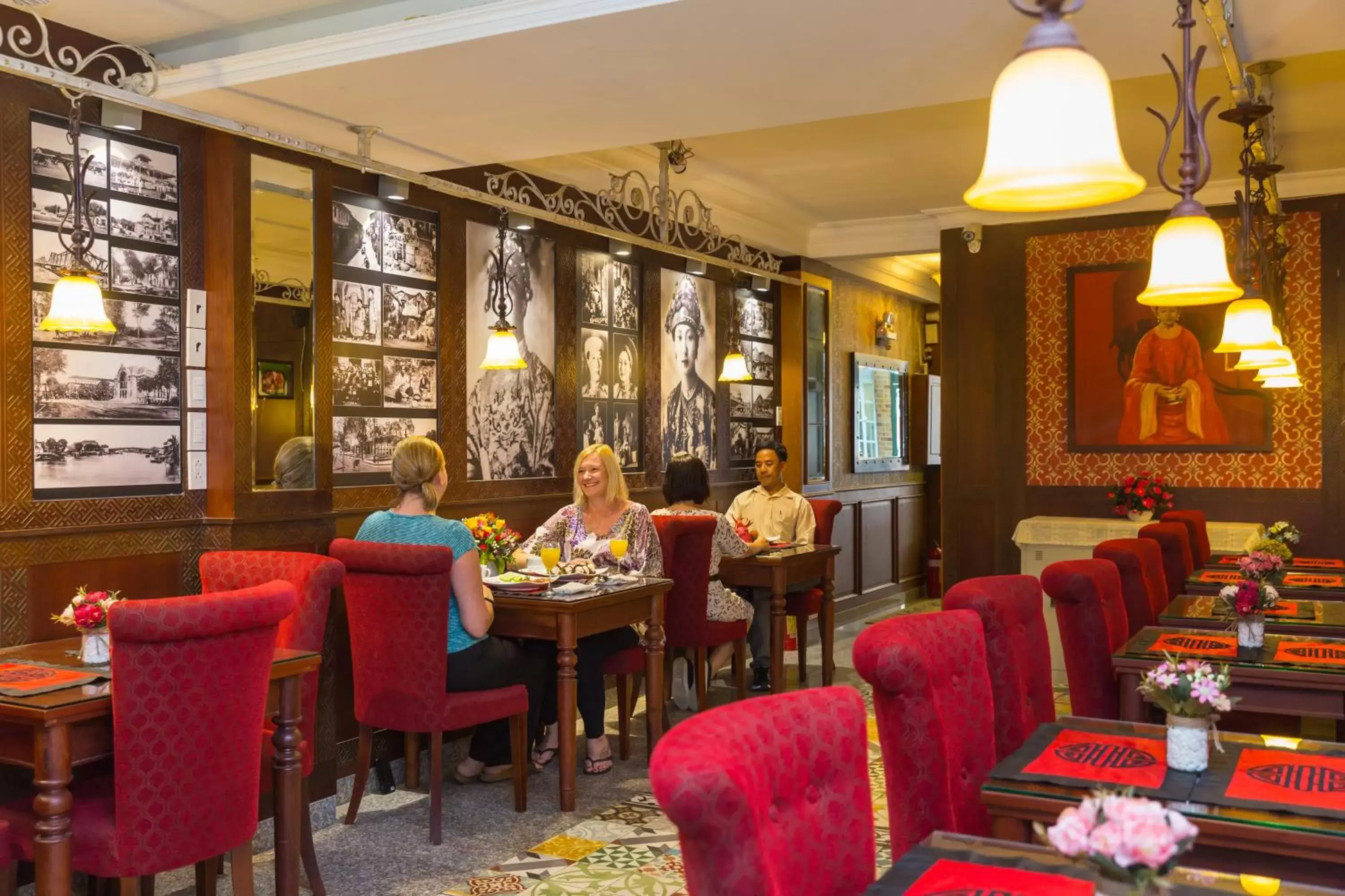 Restaurant/places to eat in Ben Thanh Boutique Hotel Restaurant/places to eat in Ben Thanh Boutique Hotel