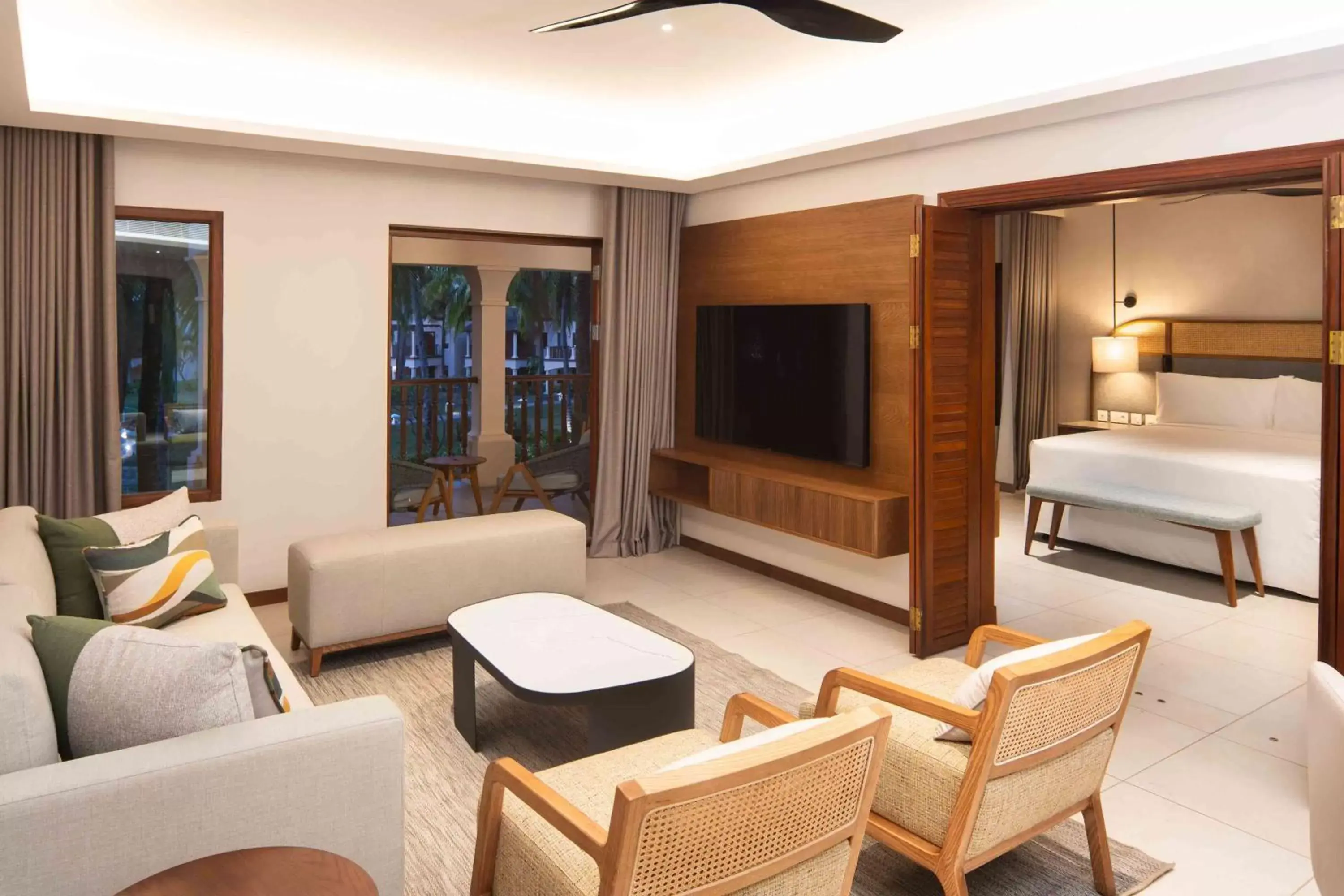 Living room, Seating Area in Hilton Mauritius Resort & Spa
