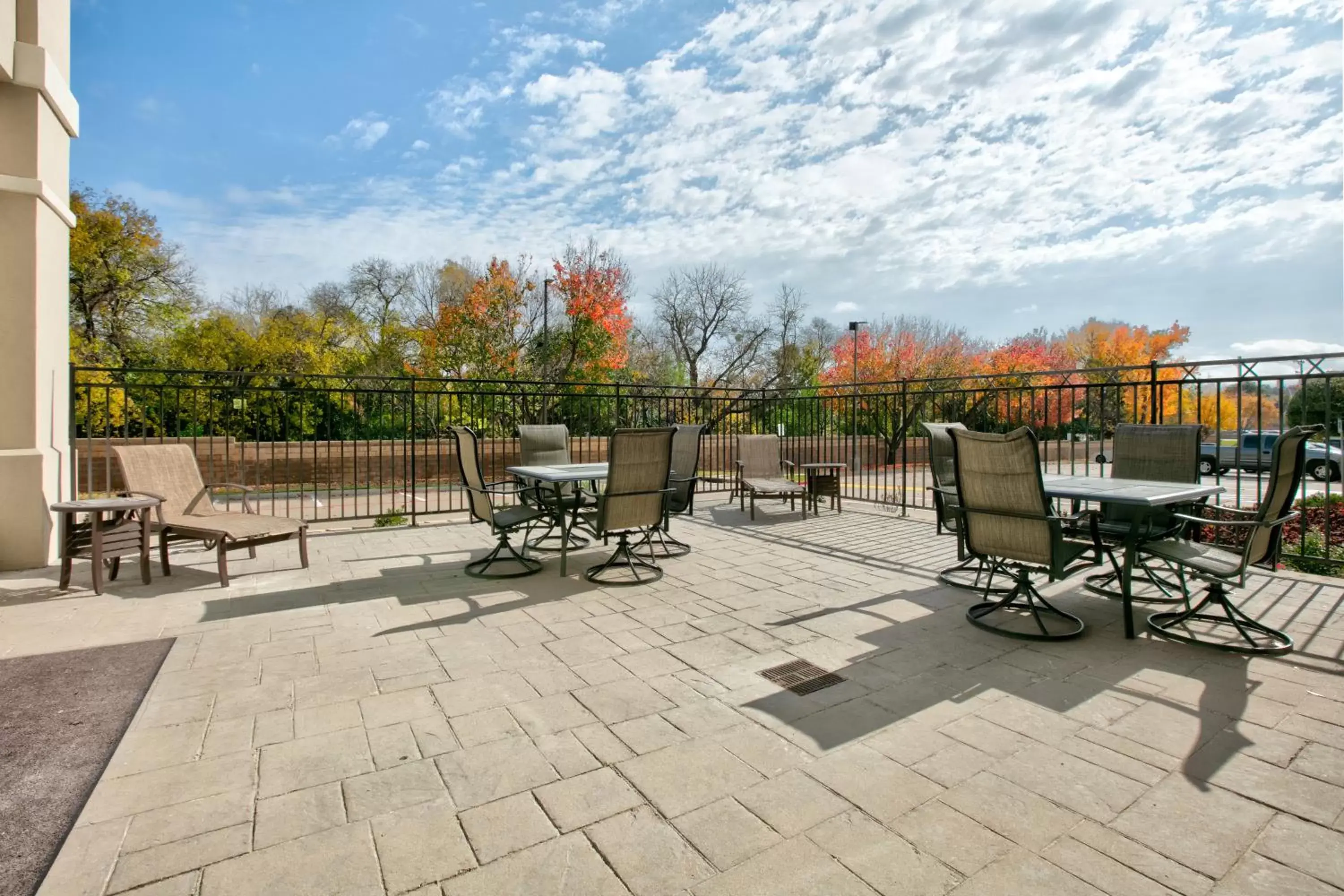 Patio in Holiday Inn Express & Suites North Dallas at Preston, an IHG Hotel