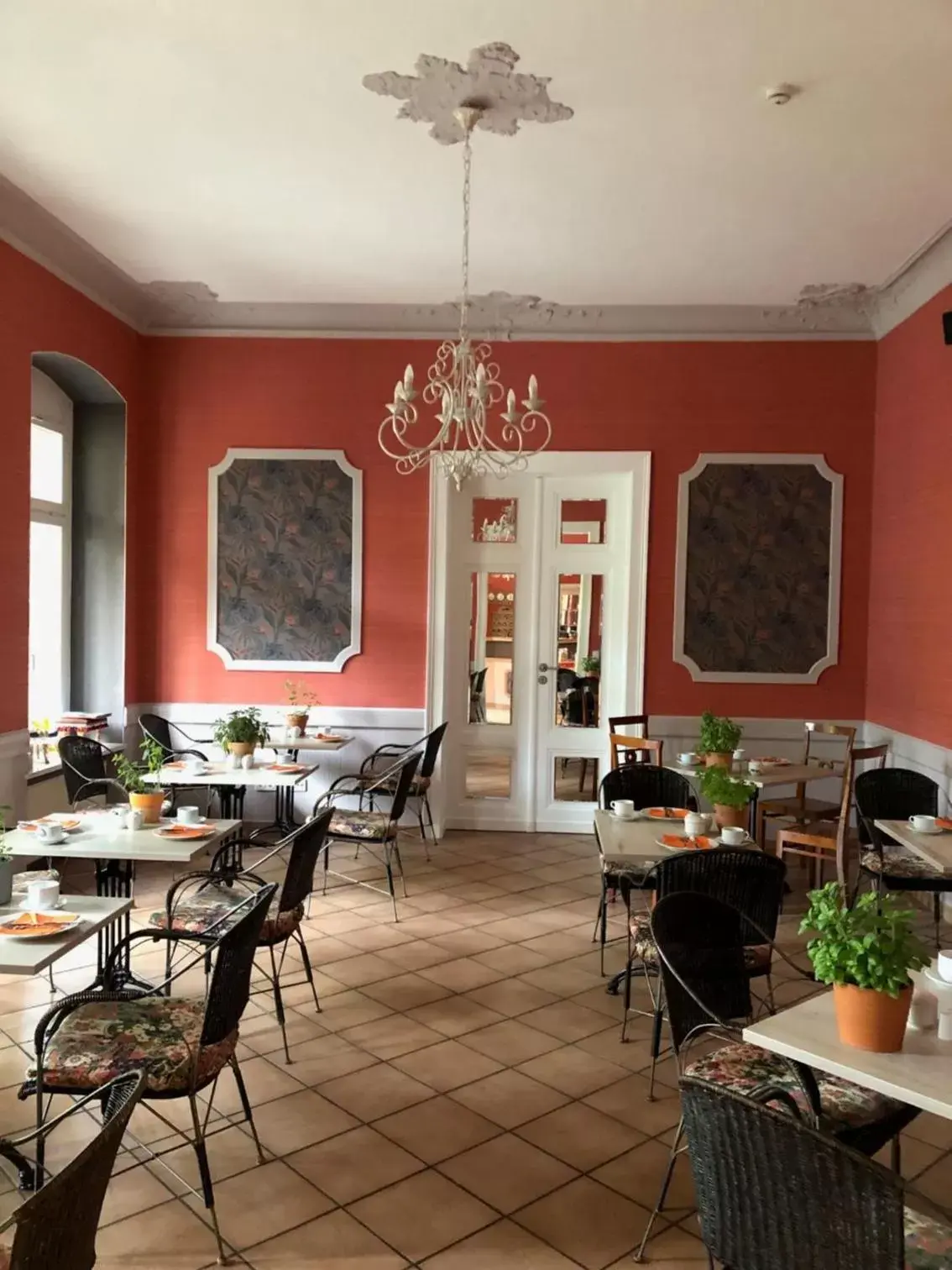 Breakfast, Restaurant/Places to Eat in Hotel Villa Hentzel