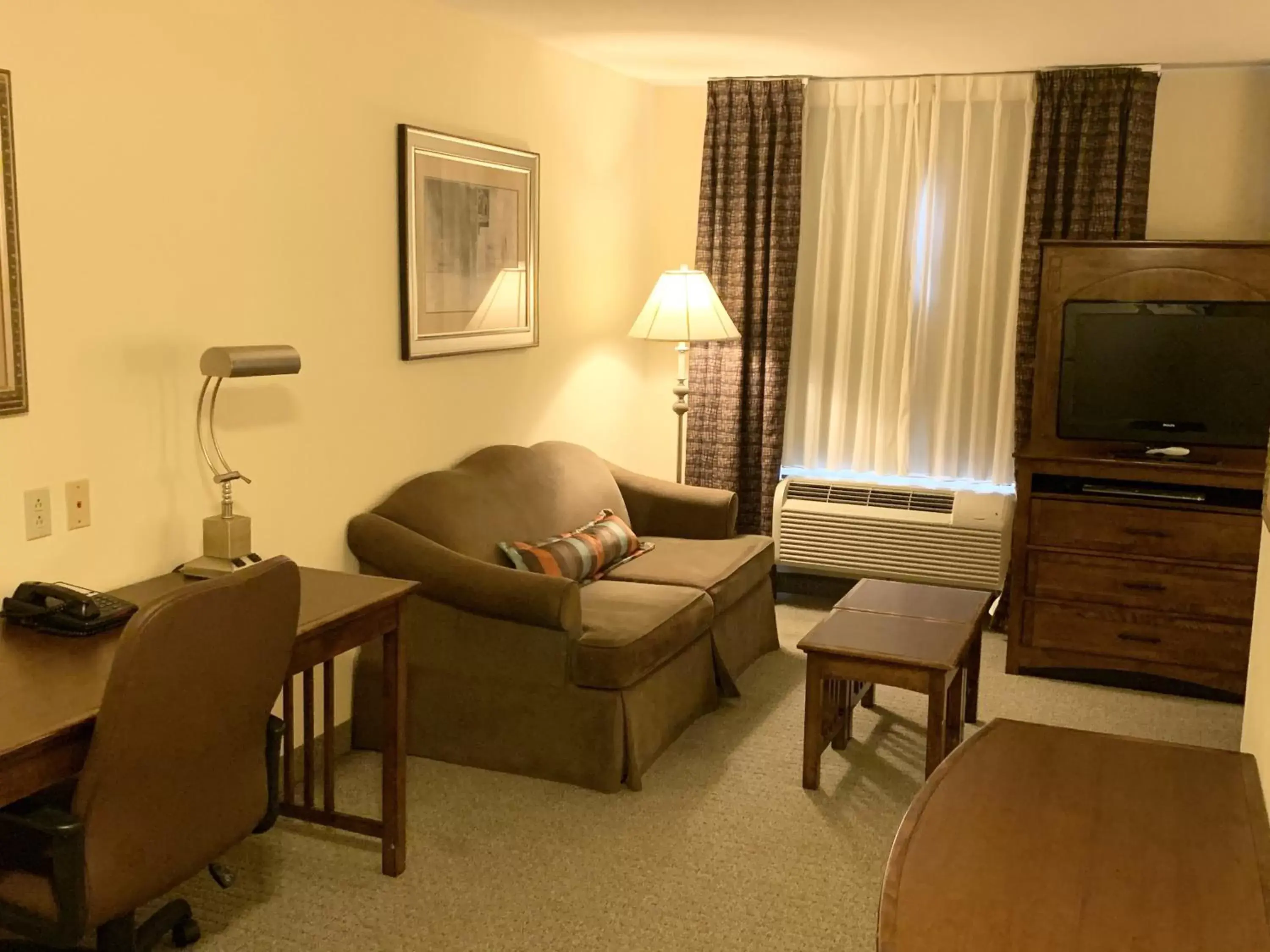 Seating Area in Staybridge Suites - Albuquerque Airport, an IHG Hotel