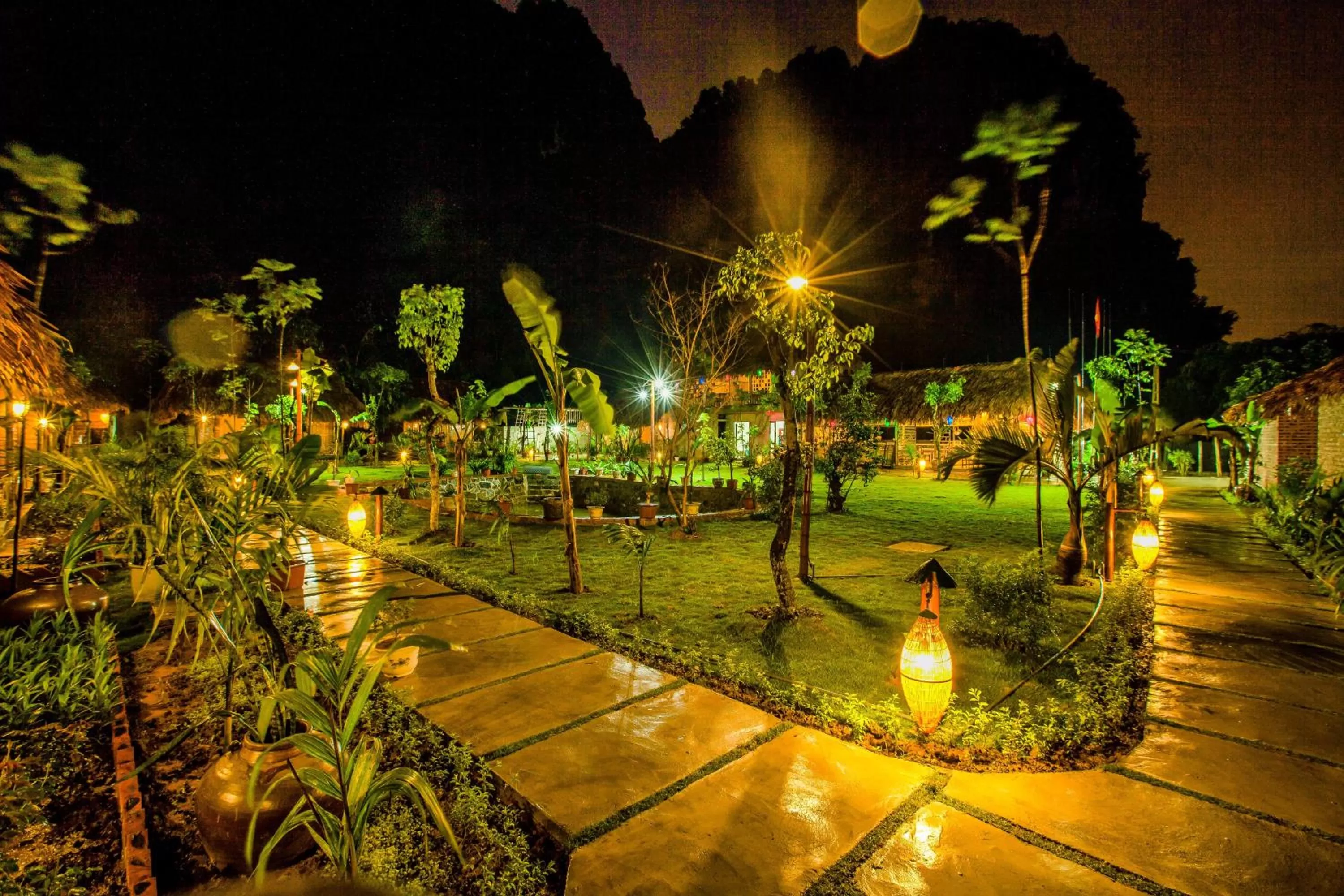 Night in Tam Coc Rice Fields Resort