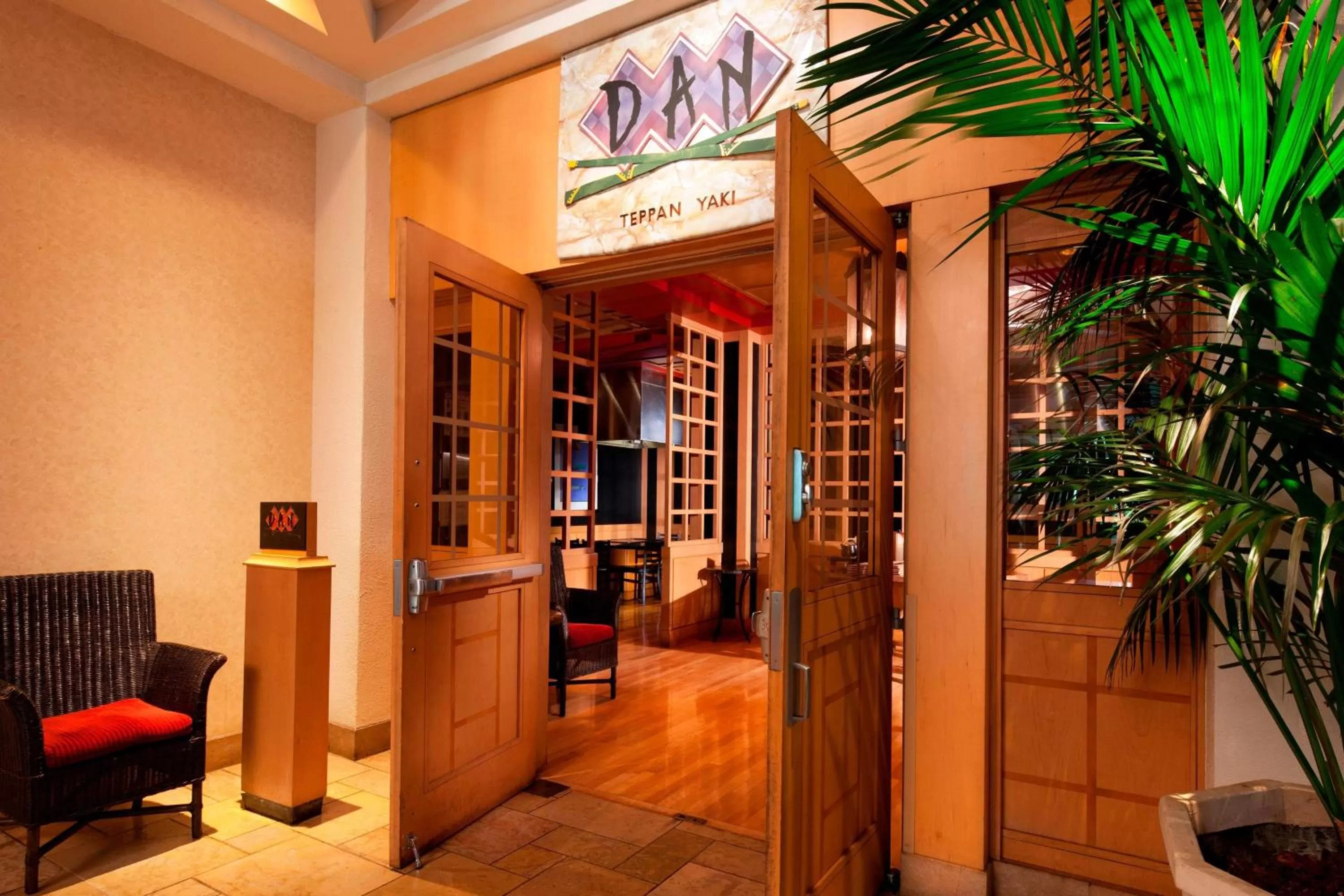 Restaurant/places to eat in Sheraton Maui Resort & Spa