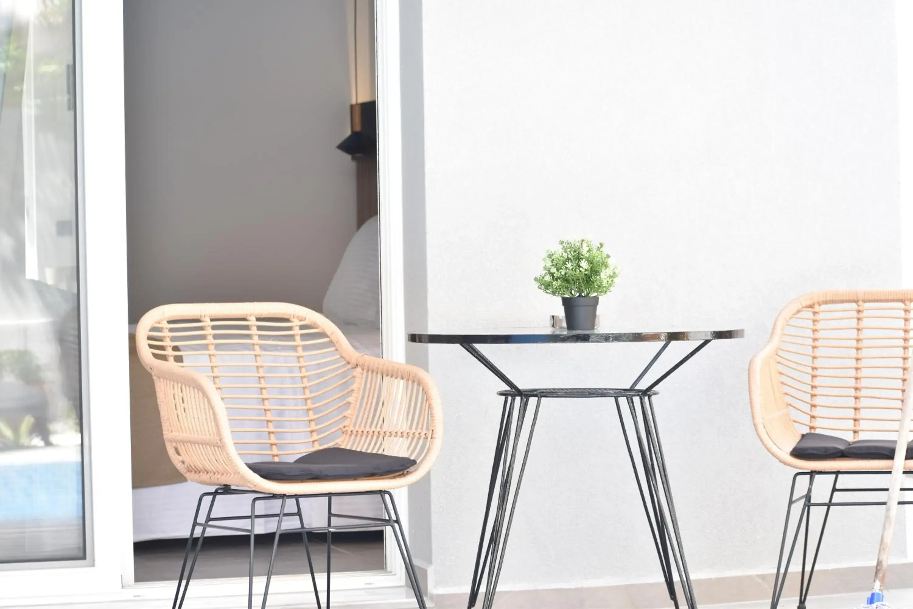 Seating area, Balcony/Terrace in Voula Hotel