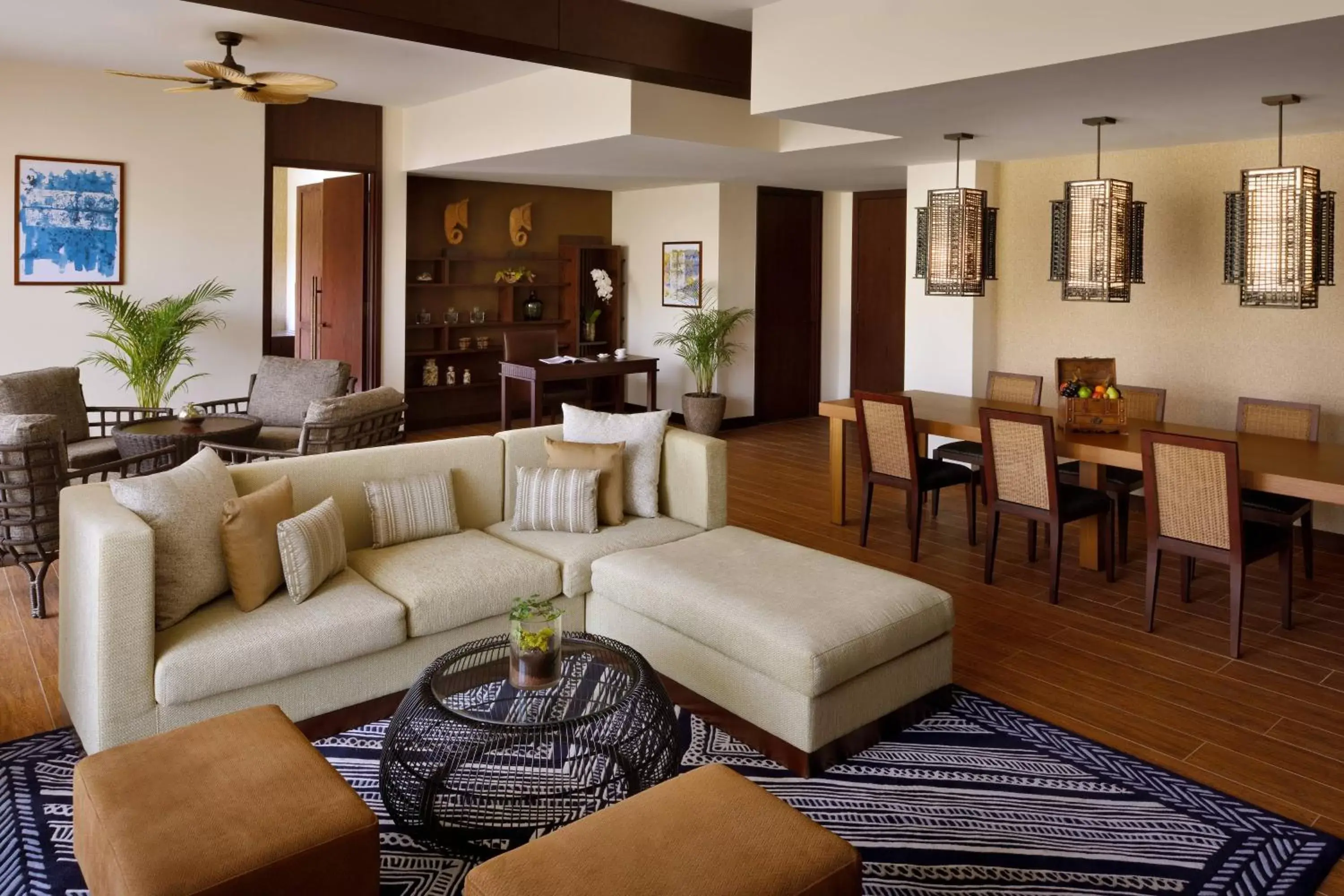 Living room, Lounge/Bar in Lapita, Dubai Parks and Resorts, Autograph Collection