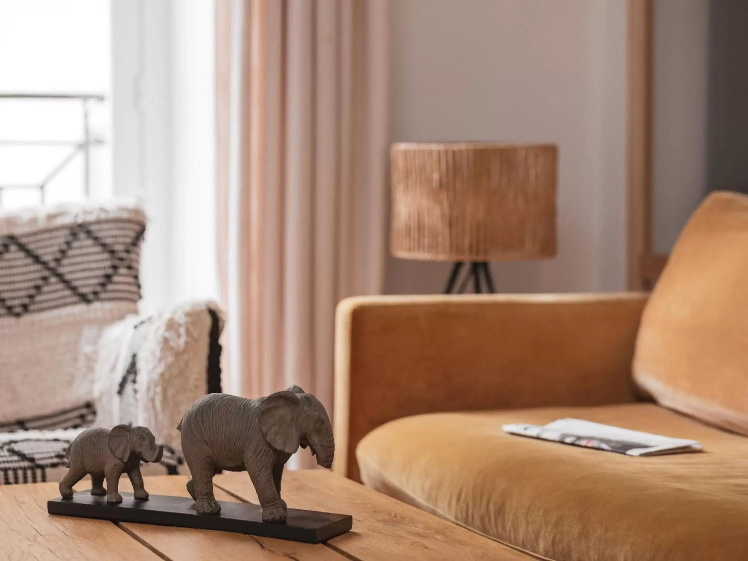 Living room, Bed in Maisons du Monde Hotel & Suites - Nantes