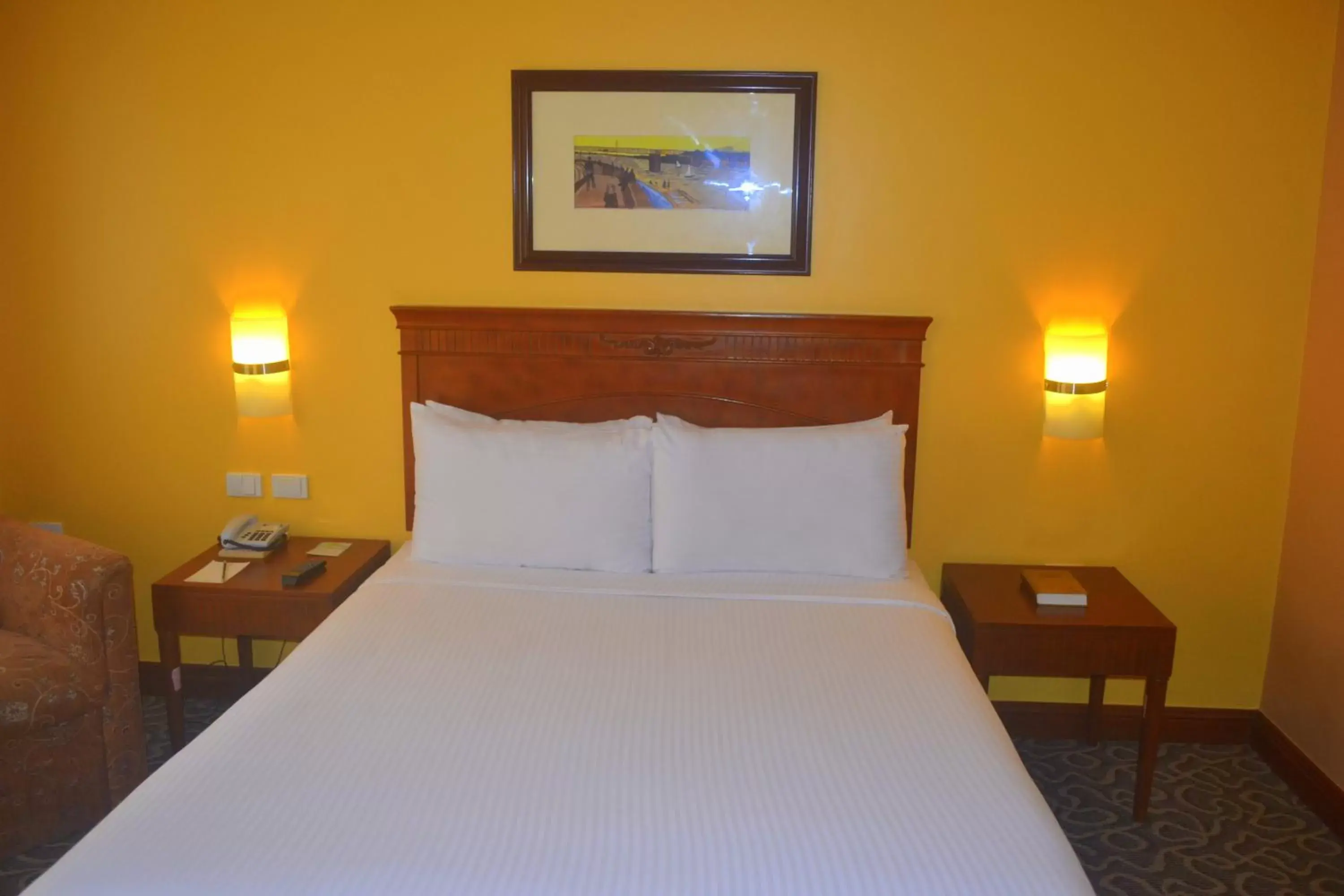 Bed in Hotel Elizabeth - Baguio Bed in Hotel Elizabeth - Baguio