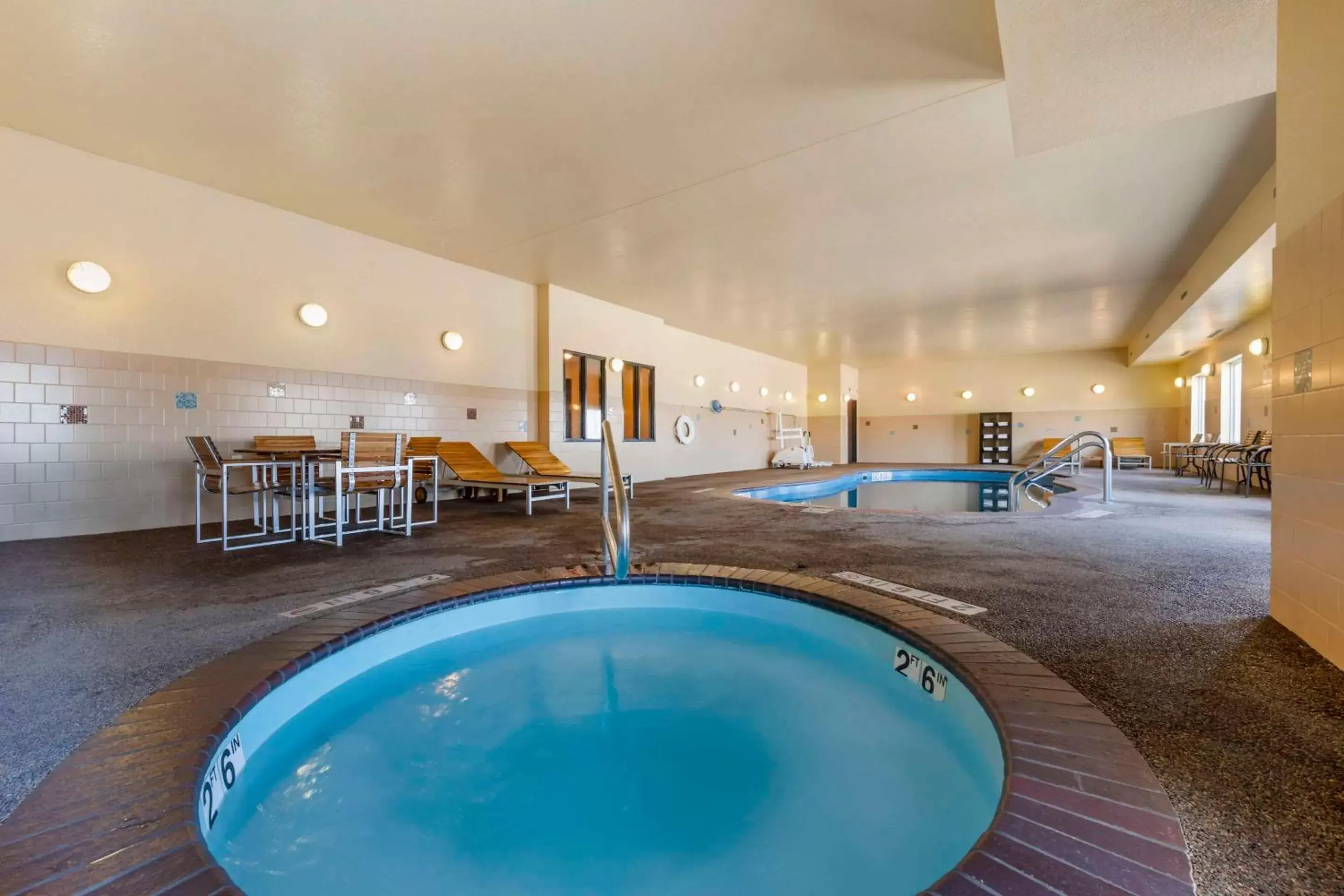 Swimming Pool in Sleep Inn & Suites Rapid City