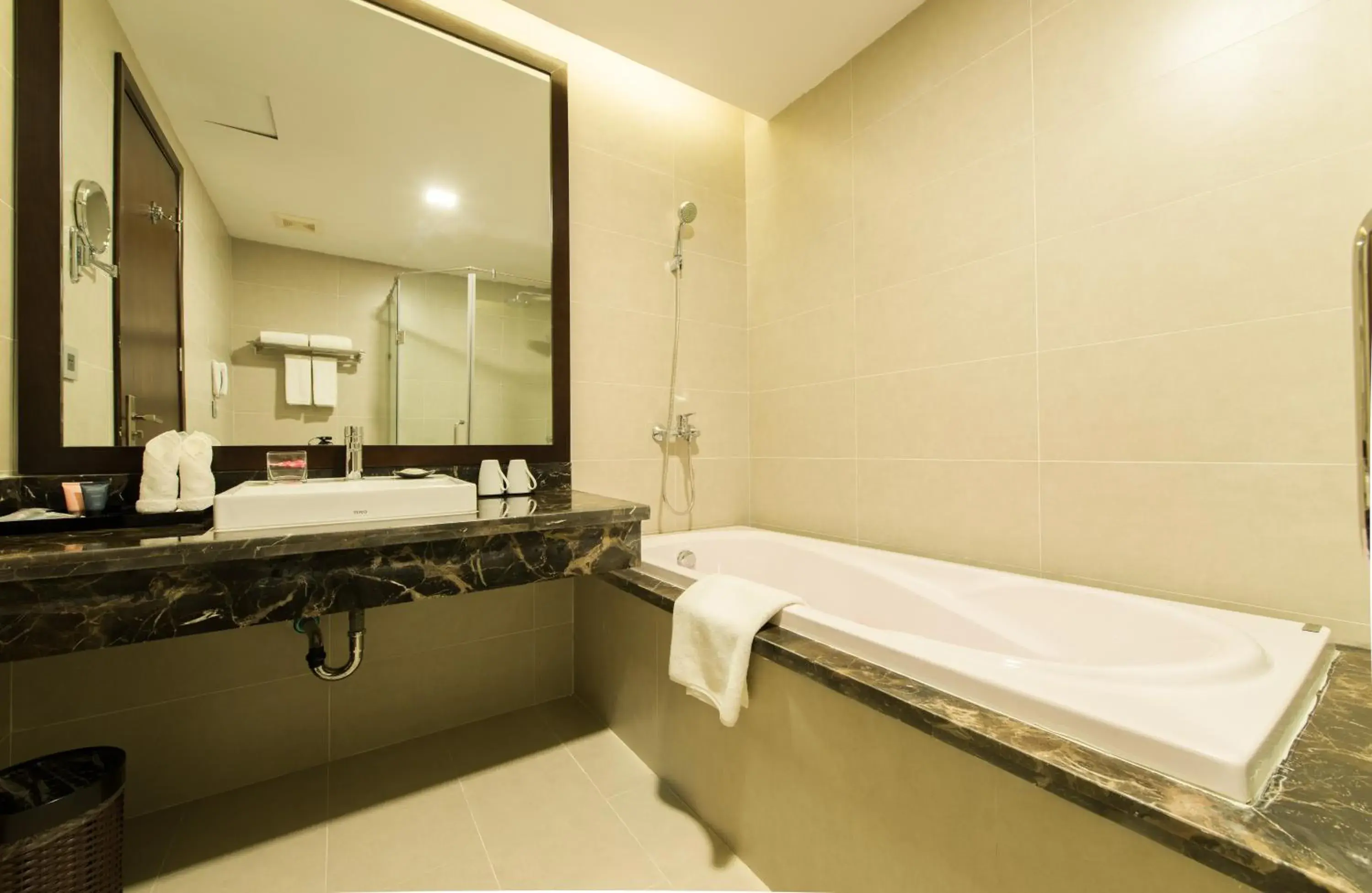 Bathroom in Muong Thanh Hanoi Centre Hotel