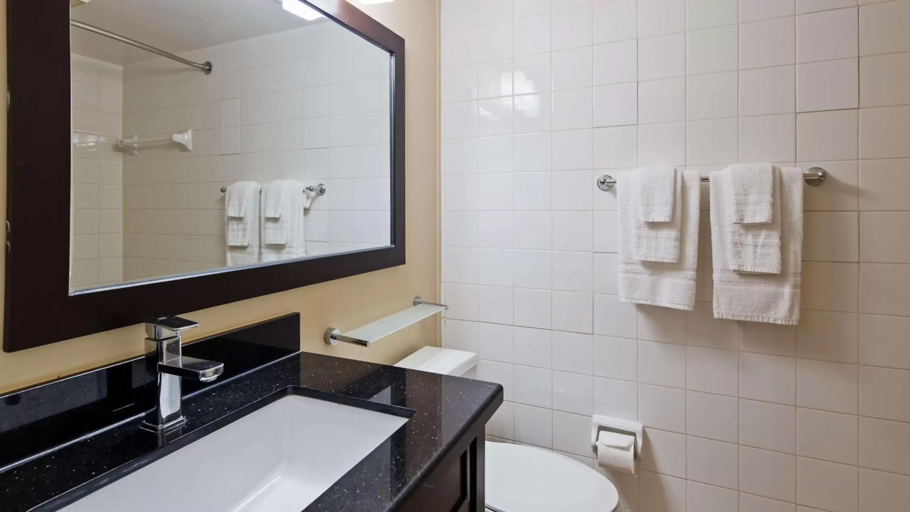 Bathroom in Best Western Atlantic City Hotel