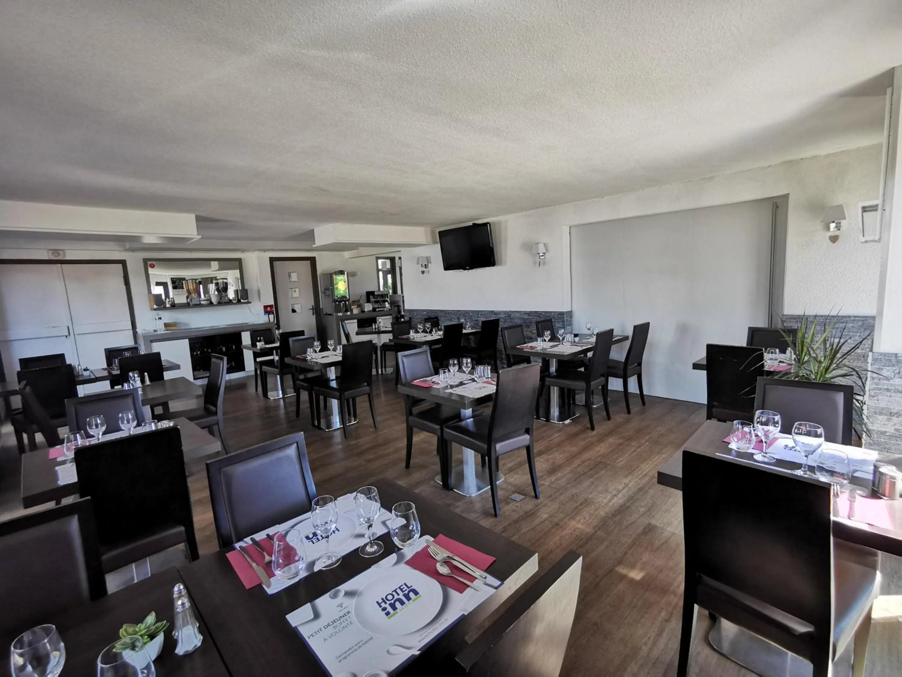 Restaurant/places to eat in Hôtel Inn Design Resto Novo Langres
