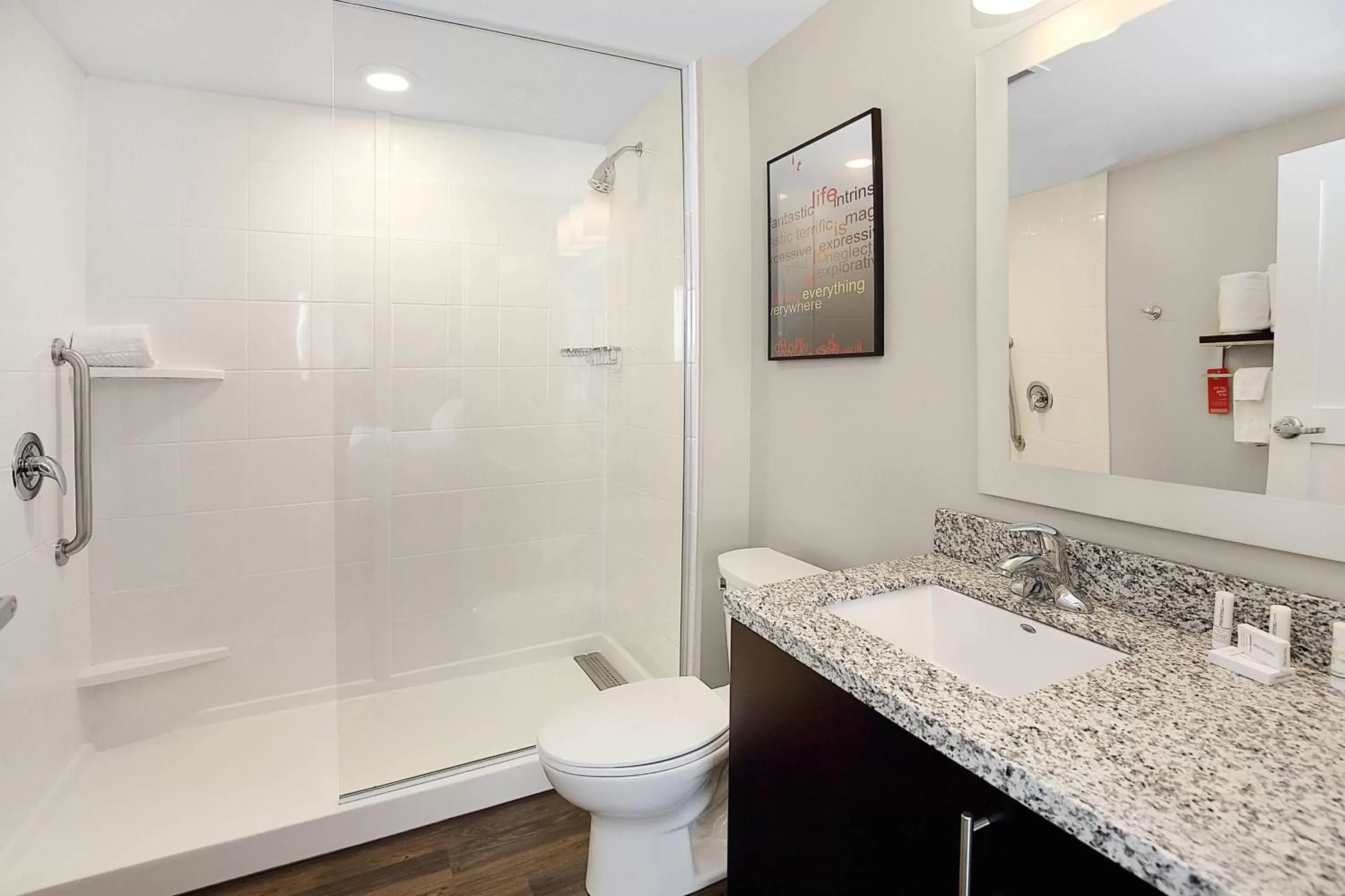 Bathroom in TownePlace Suites by Marriott Grove City Mercer/Outlets