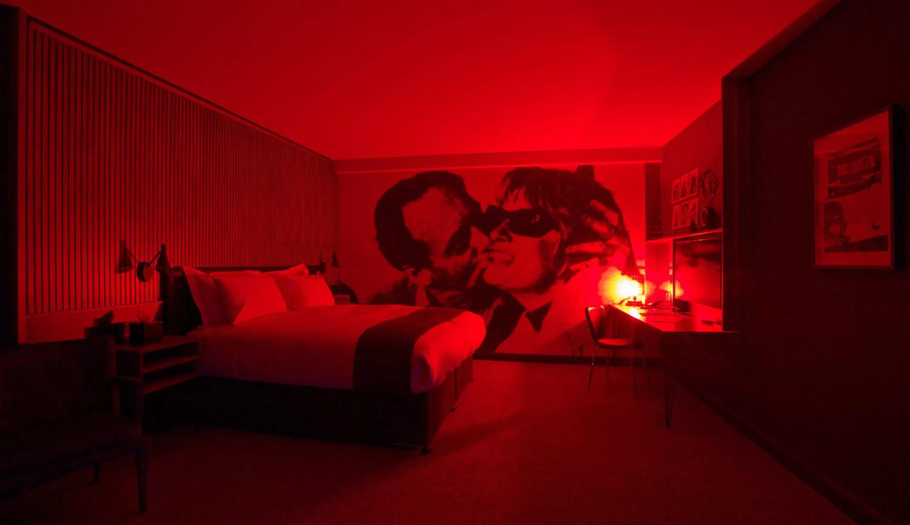 Photo of the whole room, Bed in Telegraph Hotel - Coventry