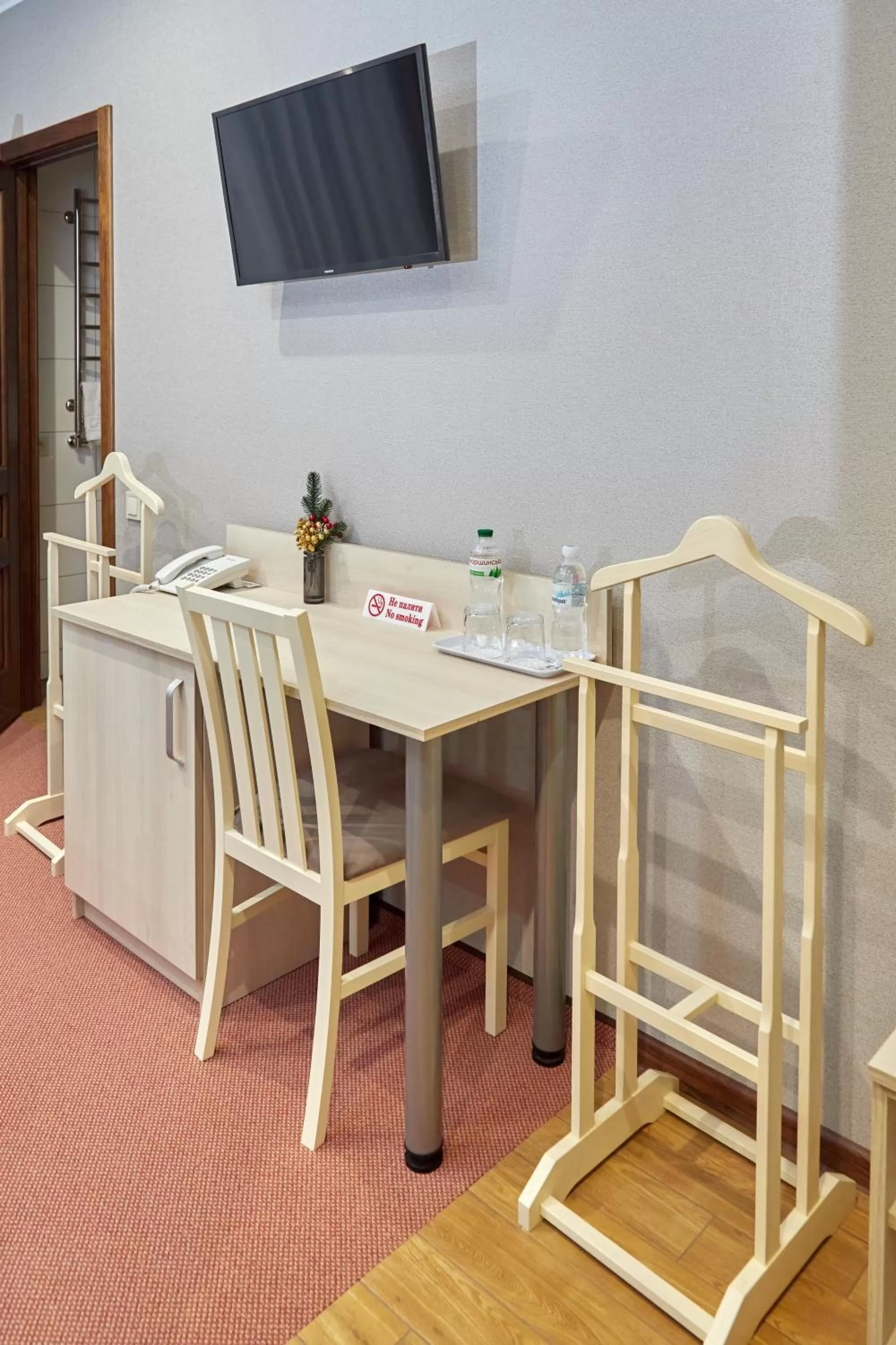 TV/Entertainment Center in Hotel Korona