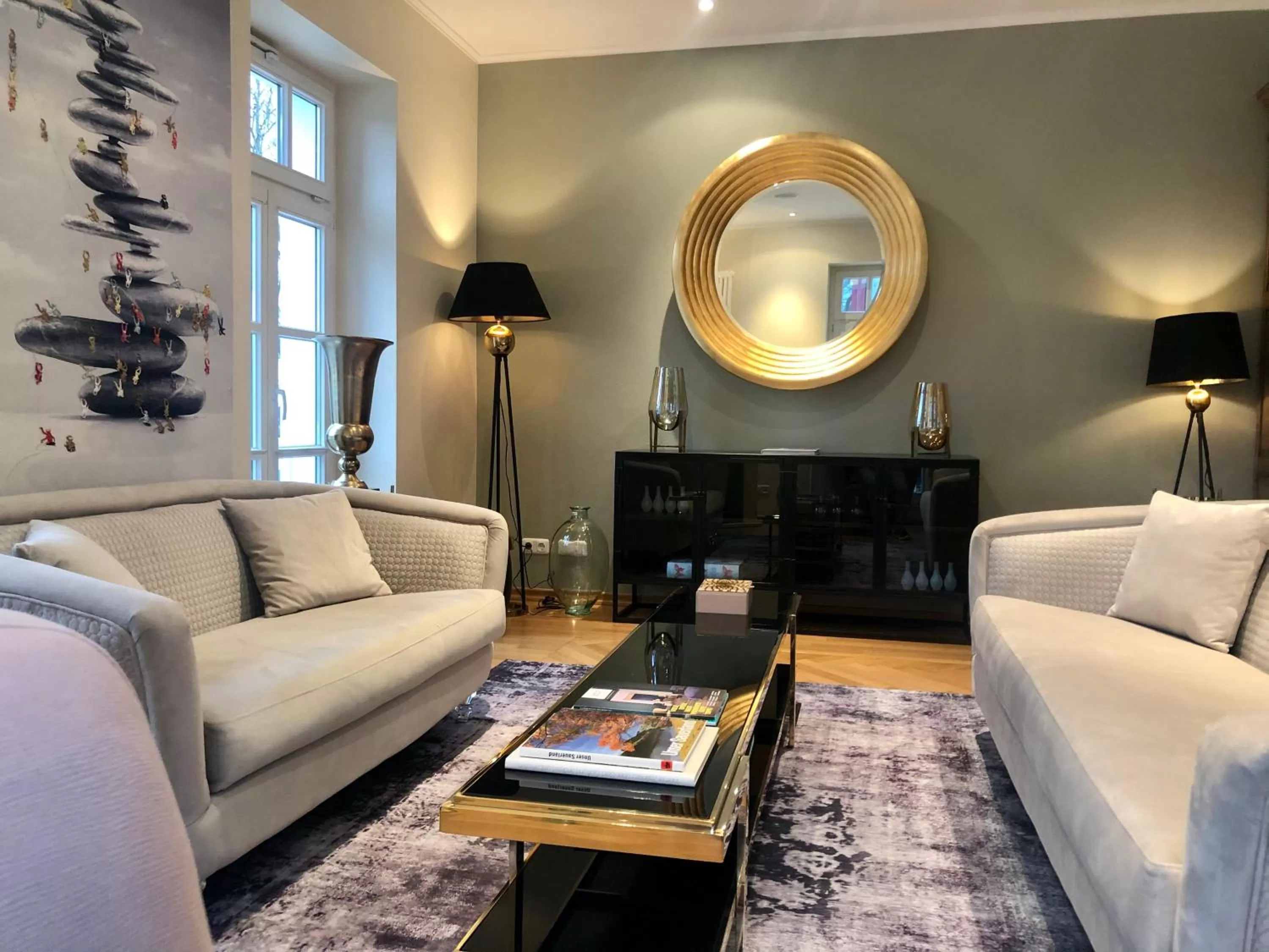 Library in Arthotel ANA Fleur