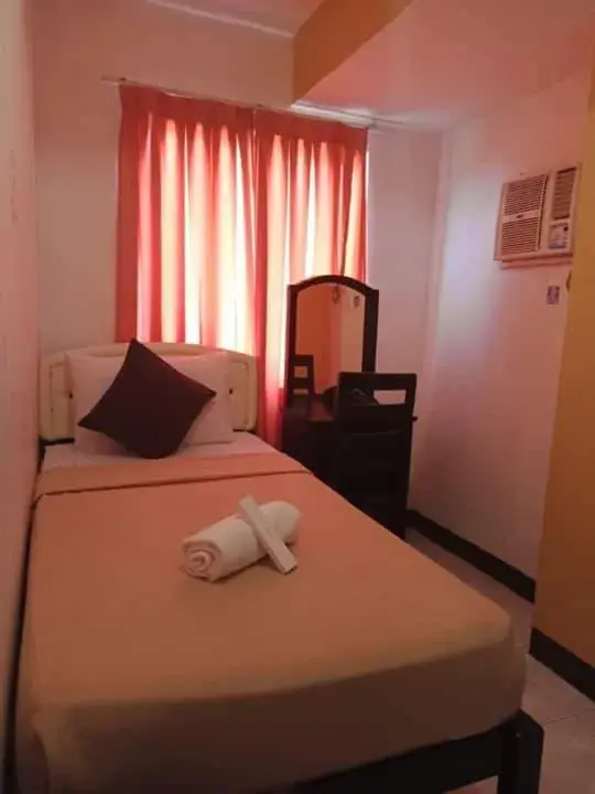 Bed in Amax Inn Cebu