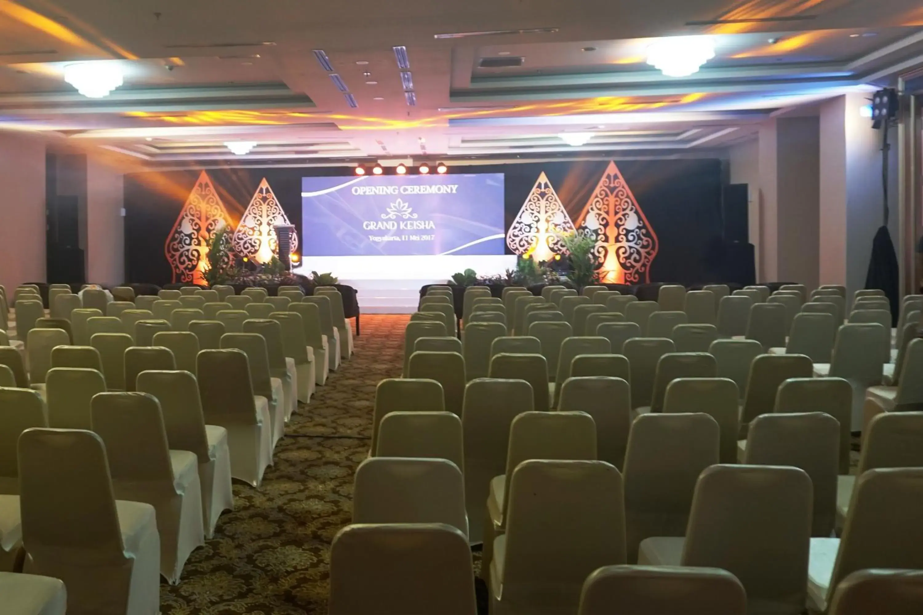 Meeting/conference room in Grand Keisha Yogyakarta