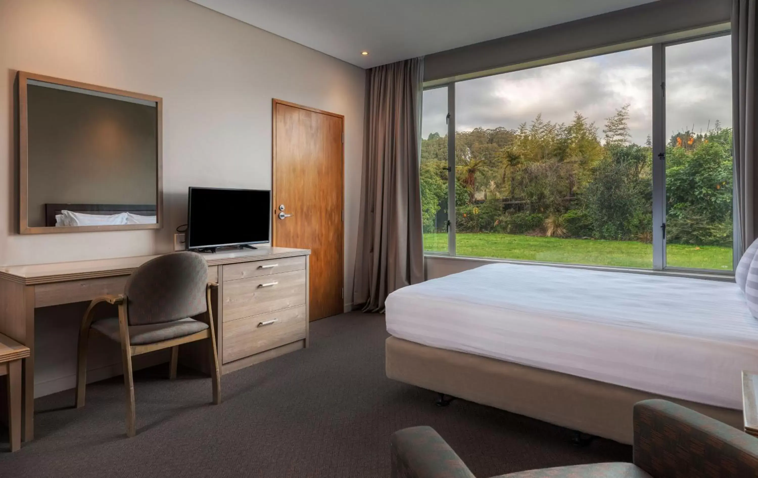 Bed in Rydges Rotorua