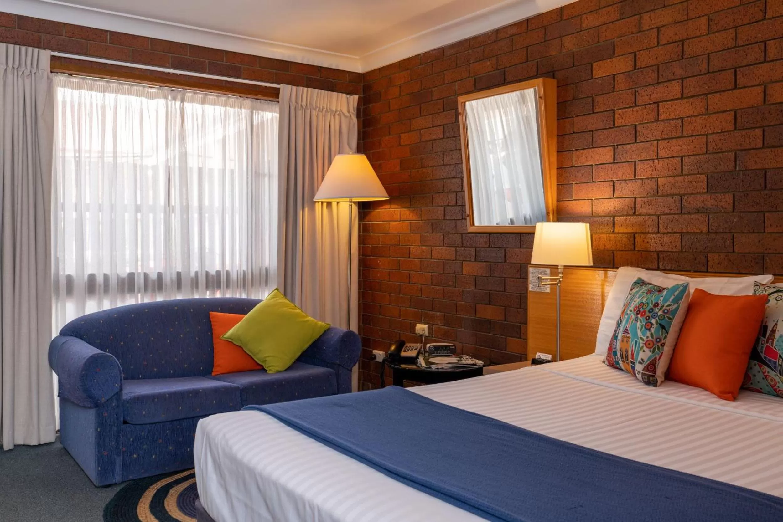 Photo of the whole room, Bed in Country Pathfinder Motor Inn