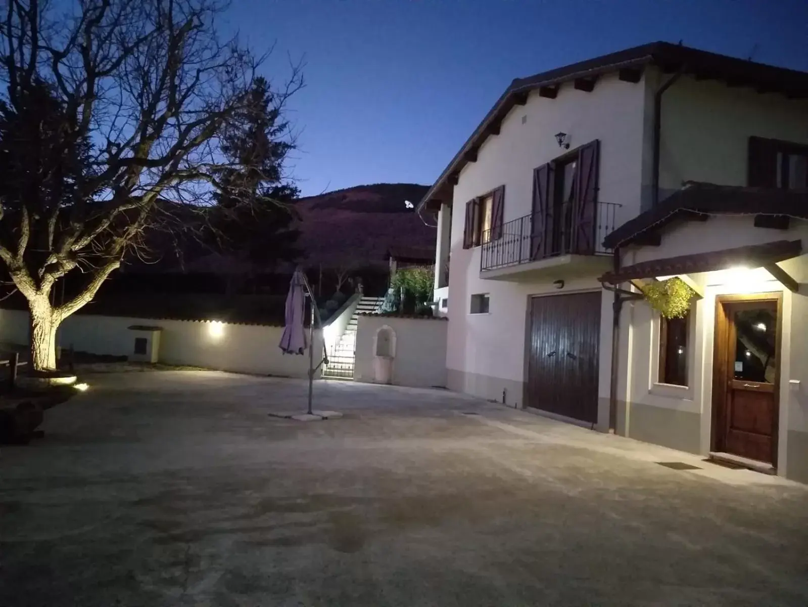 Facade/entrance, Property Building in B&B Fonte Vena