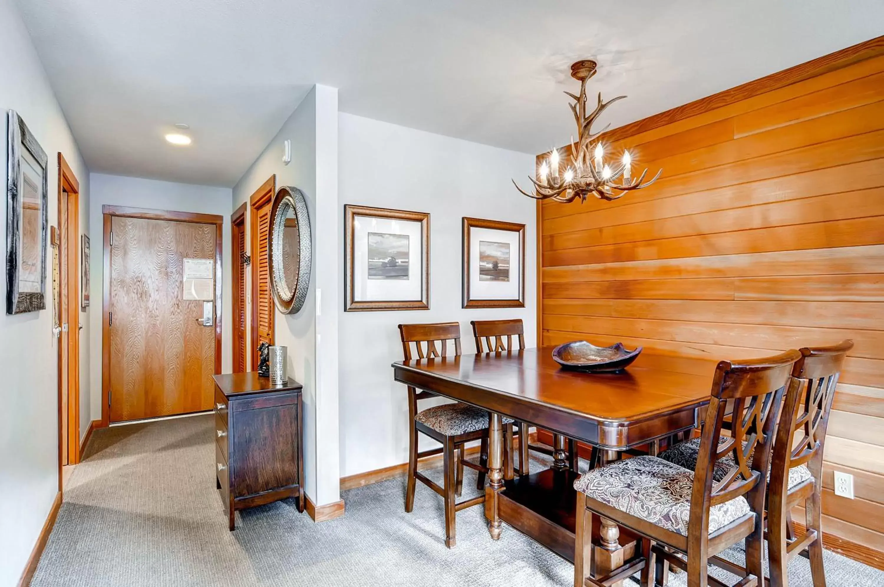 Dining Area in Lakeside Village by Keystone Resort