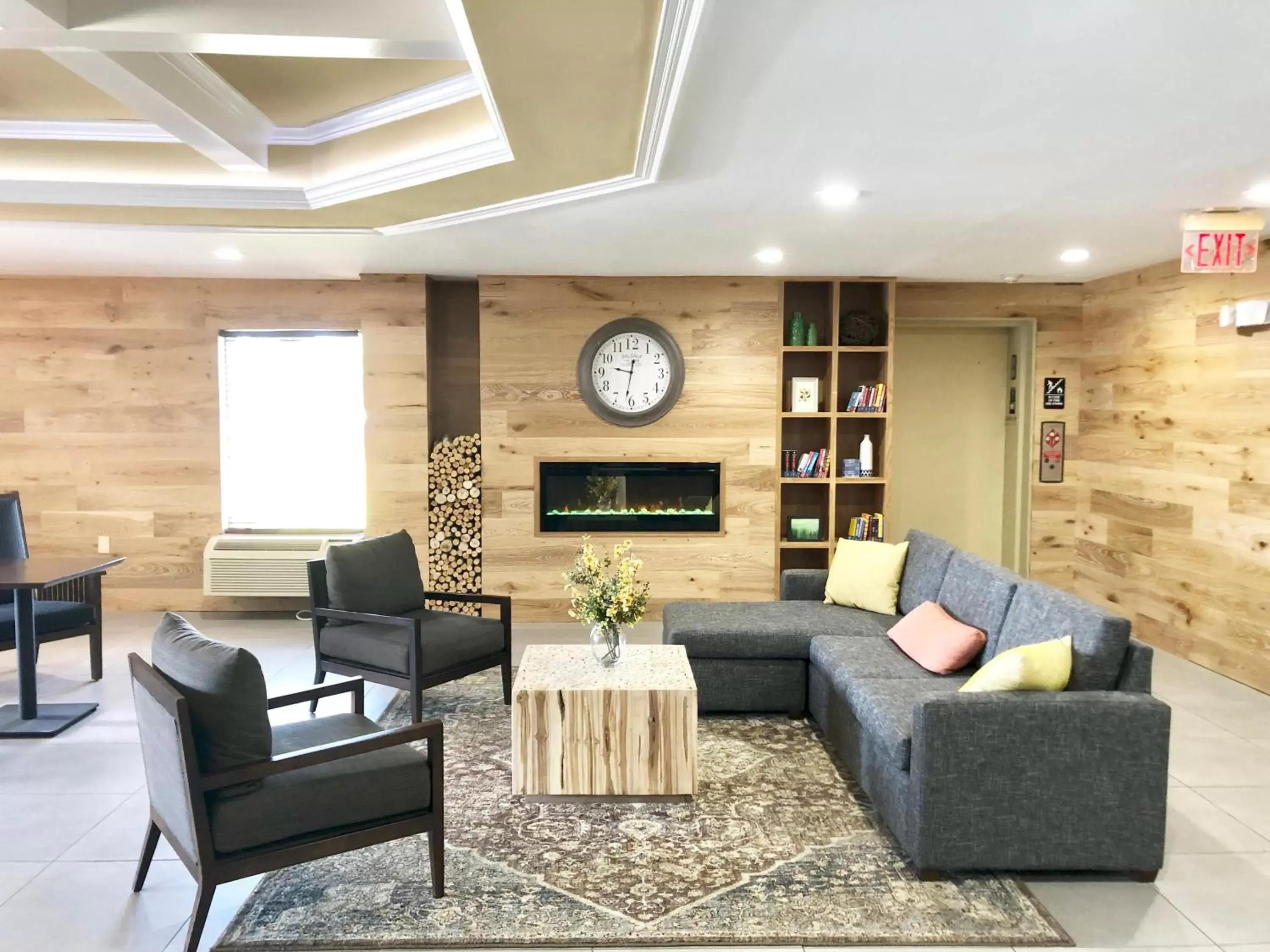 Seating Area in Country Inn & Suites by Radisson, Greenville, NC