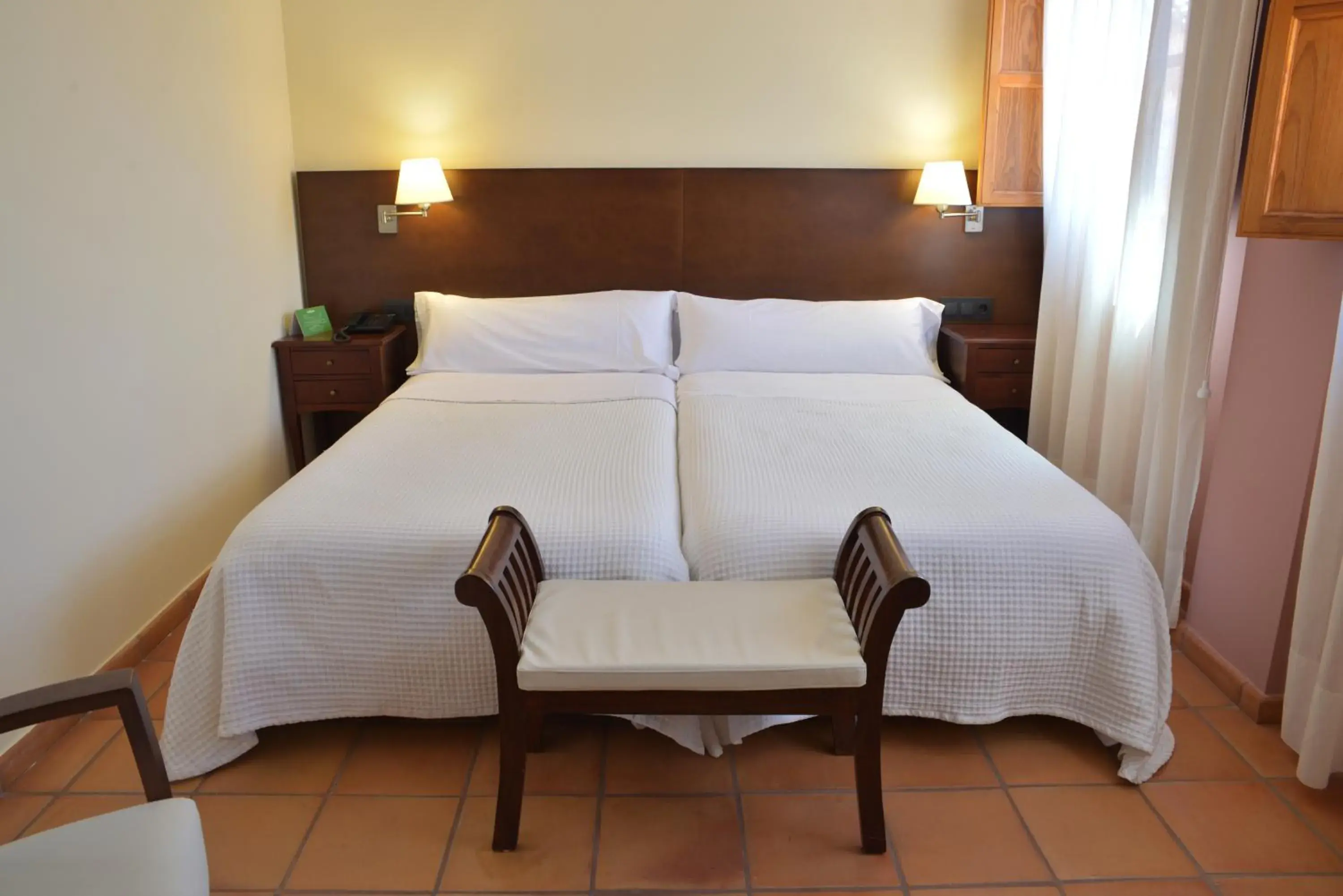 Photo of the whole room, Bed in Jardines de La Santa