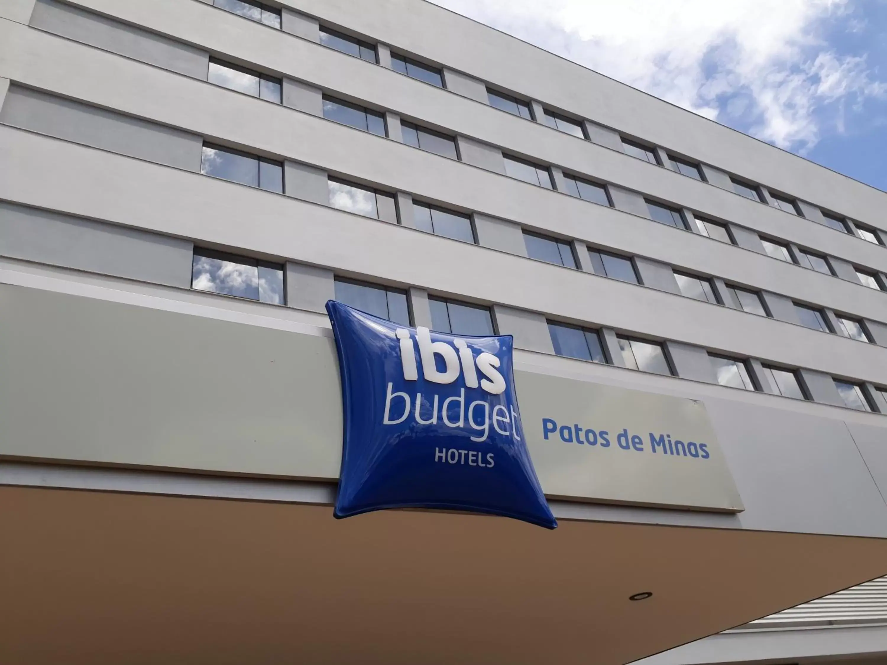 Property building in ibis budget Patos de Minas