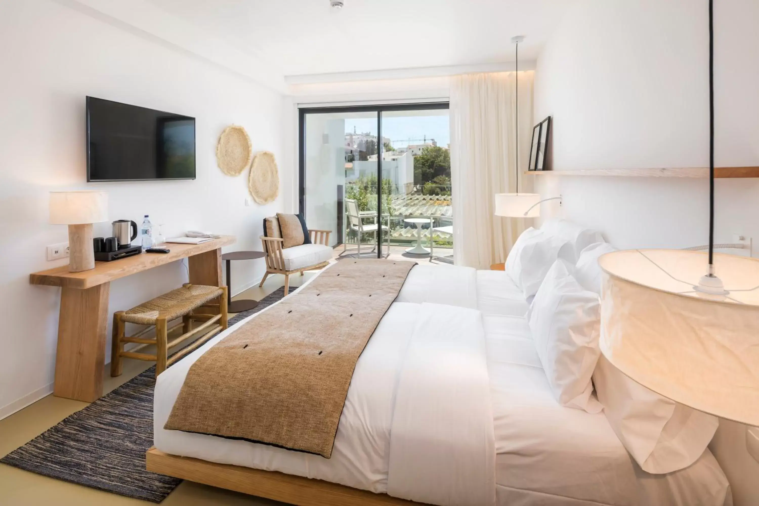 Photo of the whole room, Bed in Lagos Avenida Hotel Photo of the whole room, Bed in Lagos Avenida Hotel