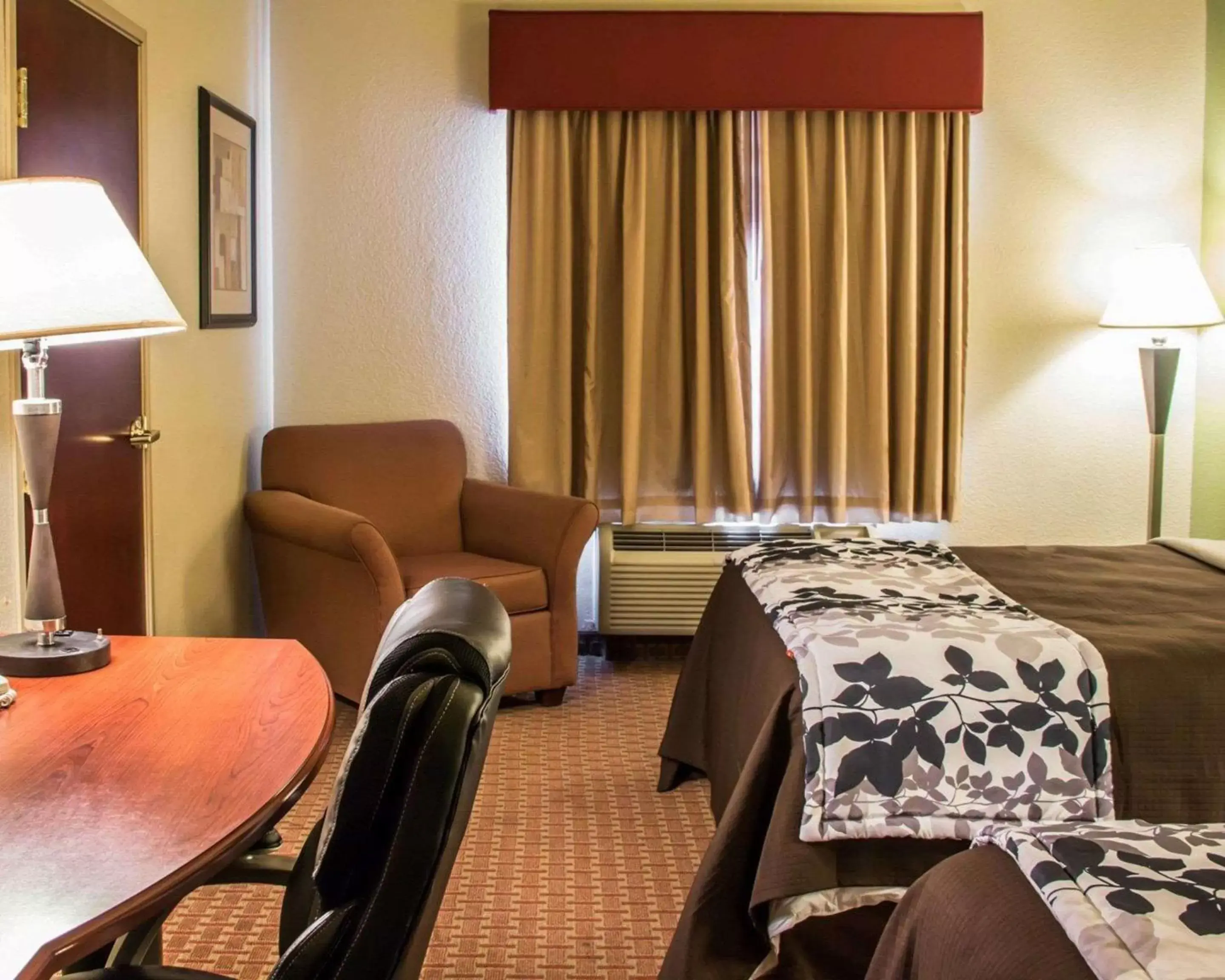 Photo of the whole room in Sleep Inn and Suites at Six Flags